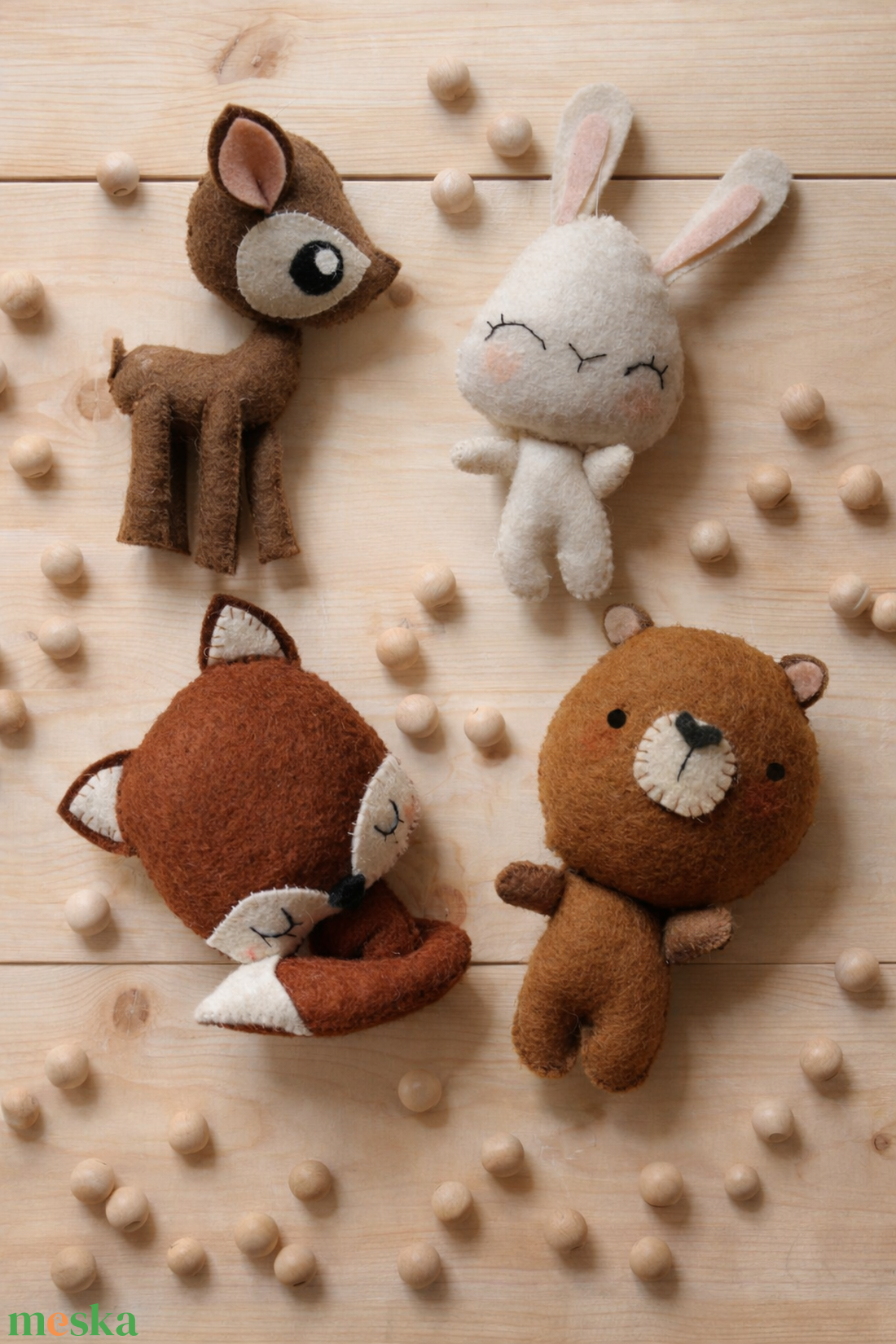 BABAFORGÓ erdei állatokkal - nyuszi, maci, róka, szarvas Mancsicsi műhelyéből  - baba - mama - baba játékok - kiságyforgó - Meska.hu