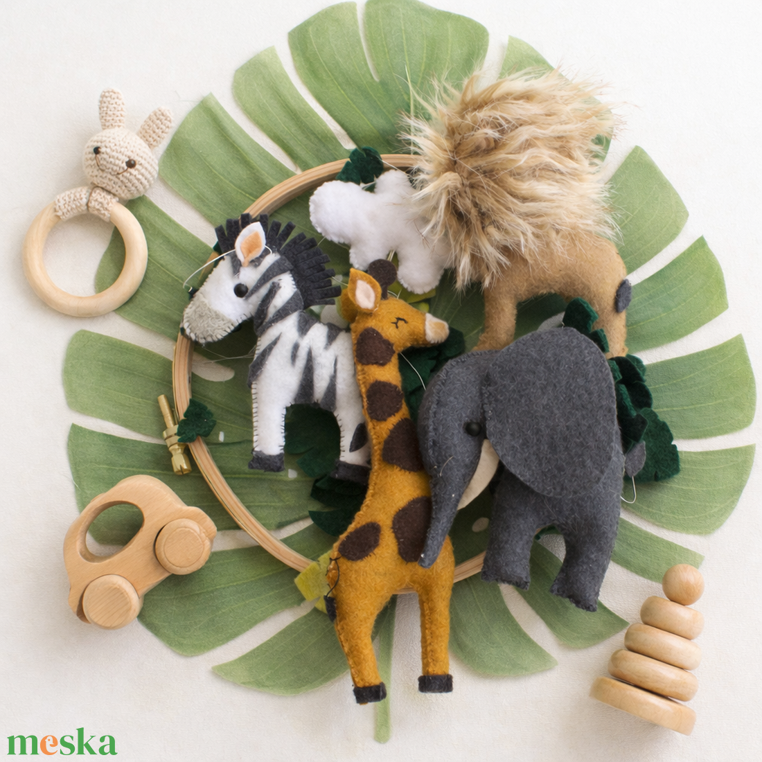 BABAFORGÓ Dzsungel állatokkal, Szafaris kiságyforgó, kézműves termék Mancsicsi műhelyéből  - baba - mama - baba játékok - kiságyforgó - Meska.hu