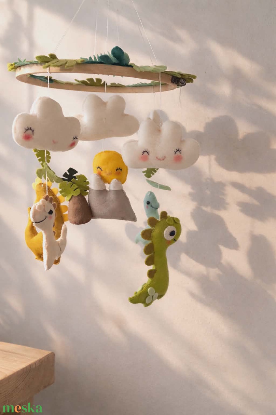 Dínós Babaforgó  - baba - mama - baba játékok - kiságyforgó - Meska.hu