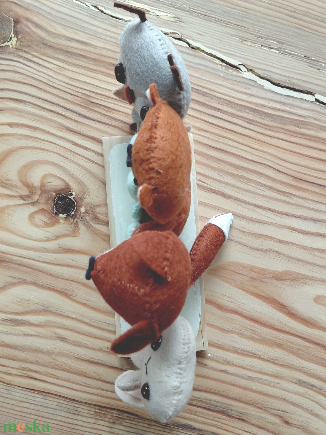 Erdei állatos névtábla fa talpon � egyedi gyerekszobai dekoráció - baba - mama - babaszoba dekoráció - baba névtábla - Meska.hu