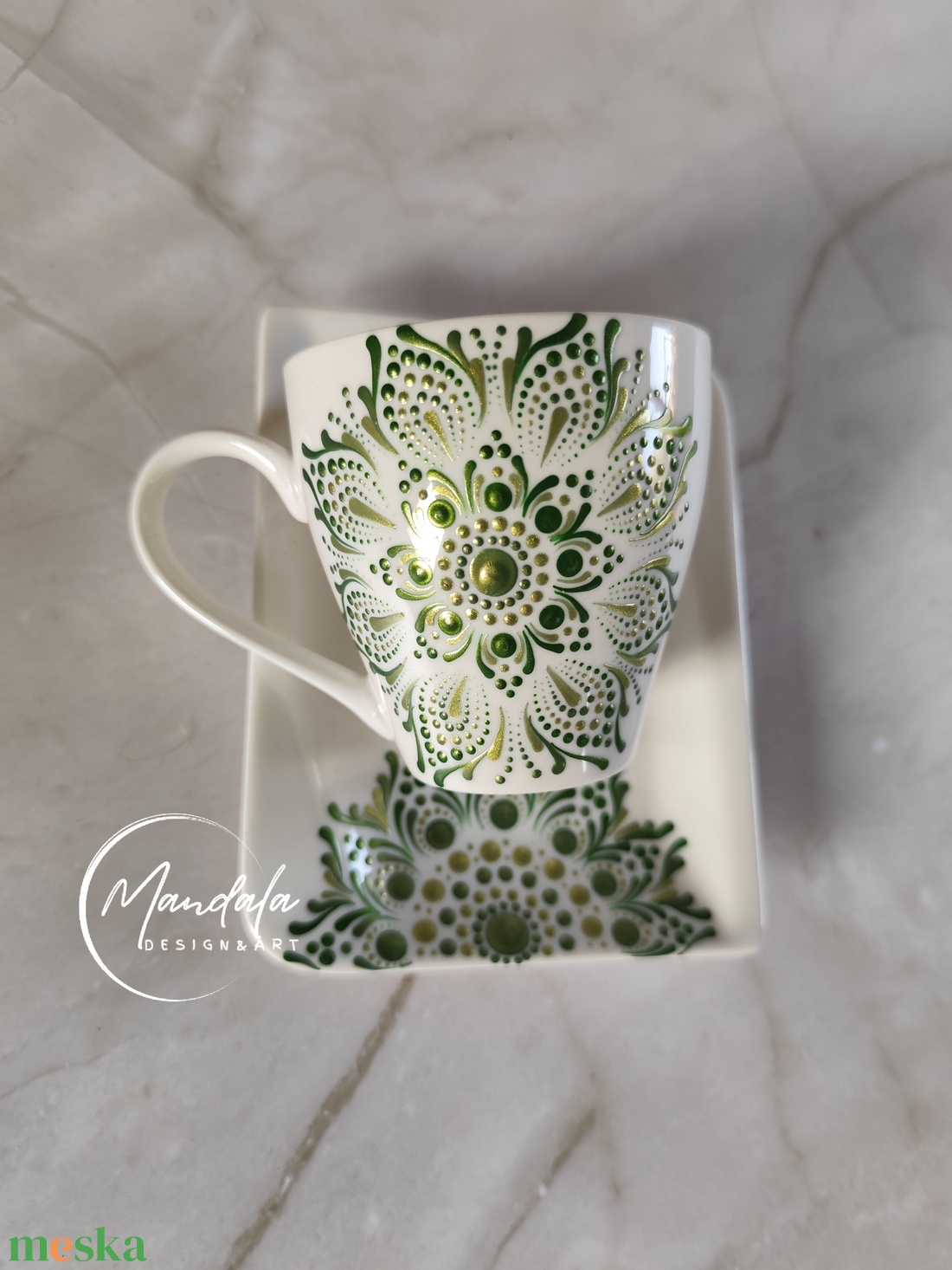 Kézzel festett mandala kávésbögre tálkával, egyedi porcelán bögre zöld, fehér, zöldarany  - otthon & életmód - konyhafelszerelés, tálalás - tálalás - teás- és kávés pohár, készlet - Meska.hu