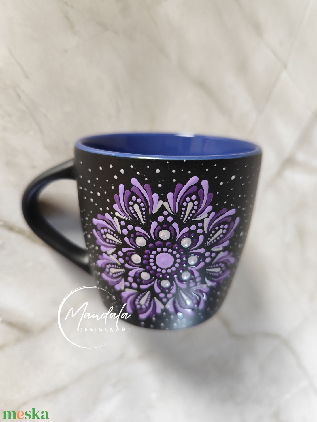 Kézzel festett mandala teásbögre, egyedi porcelán bögre lila, ametiszt  - otthon & életmód - konyhafelszerelés, tálalás - tálalás - teás- és kávés pohár, készlet - Meska.hu