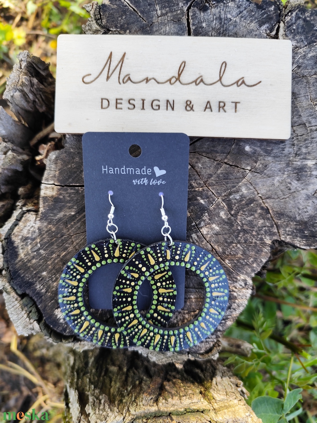 Mandala mintás kézzel festett fülbevaló � elegáns női ékszer - ékszer - fülbevaló - lógós kerek fülbevaló - Meska.hu