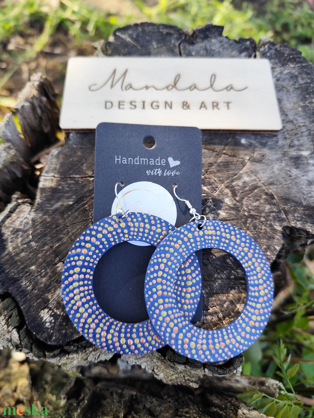 Mandala mintás kézzel festett fülbevaló � elegáns női ékszer - ékszer - fülbevaló - lógós kerek fülbevaló - Meska.hu