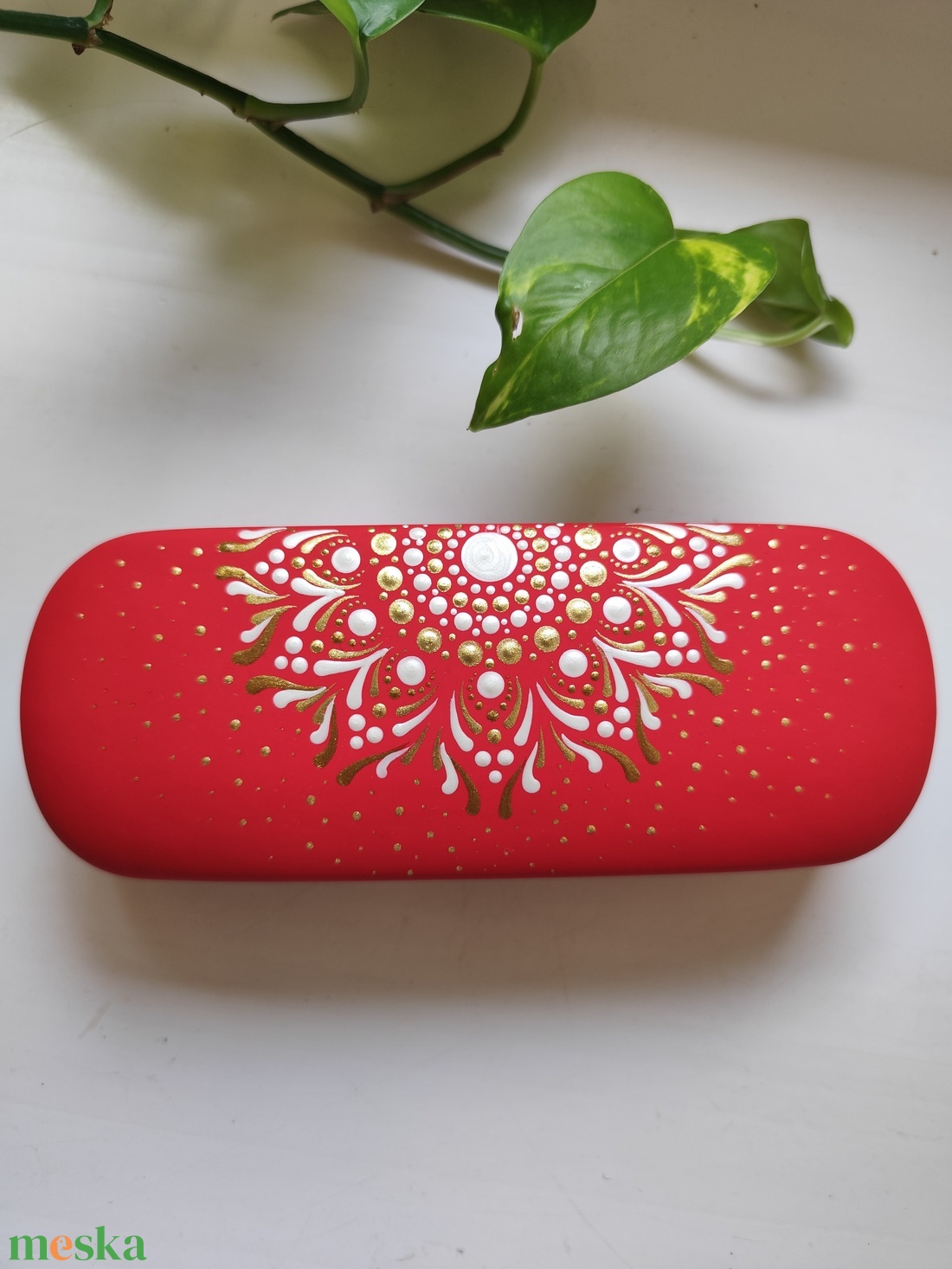 Szemüvegtok kézzel festett mandala mintával, piros, arany, réz, fehér  - táska & tok - pénztárca & más tok - szemüvegtok - Meska.hu