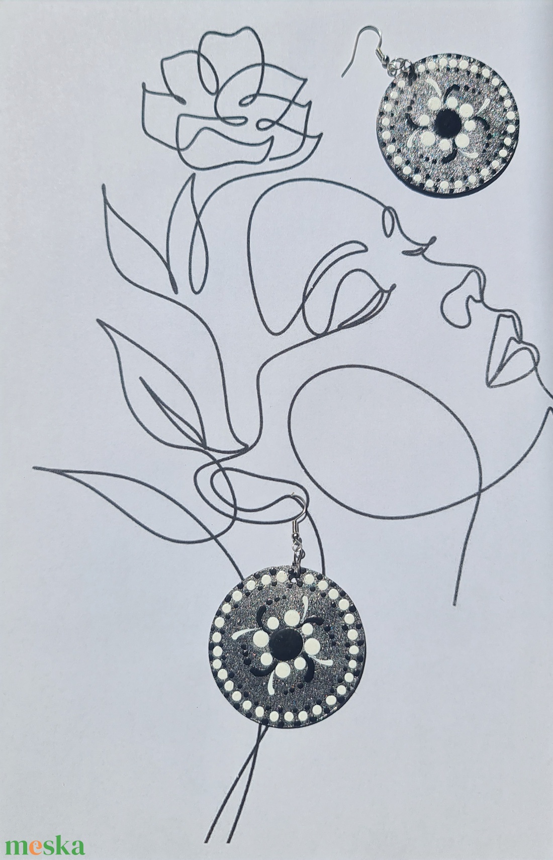 Mandala pontozott fa-akril fülbevaló 5cm hand made egyedi új (VI) - ékszer - fülbevaló - lógós kerek fülbevaló - Meska.hu