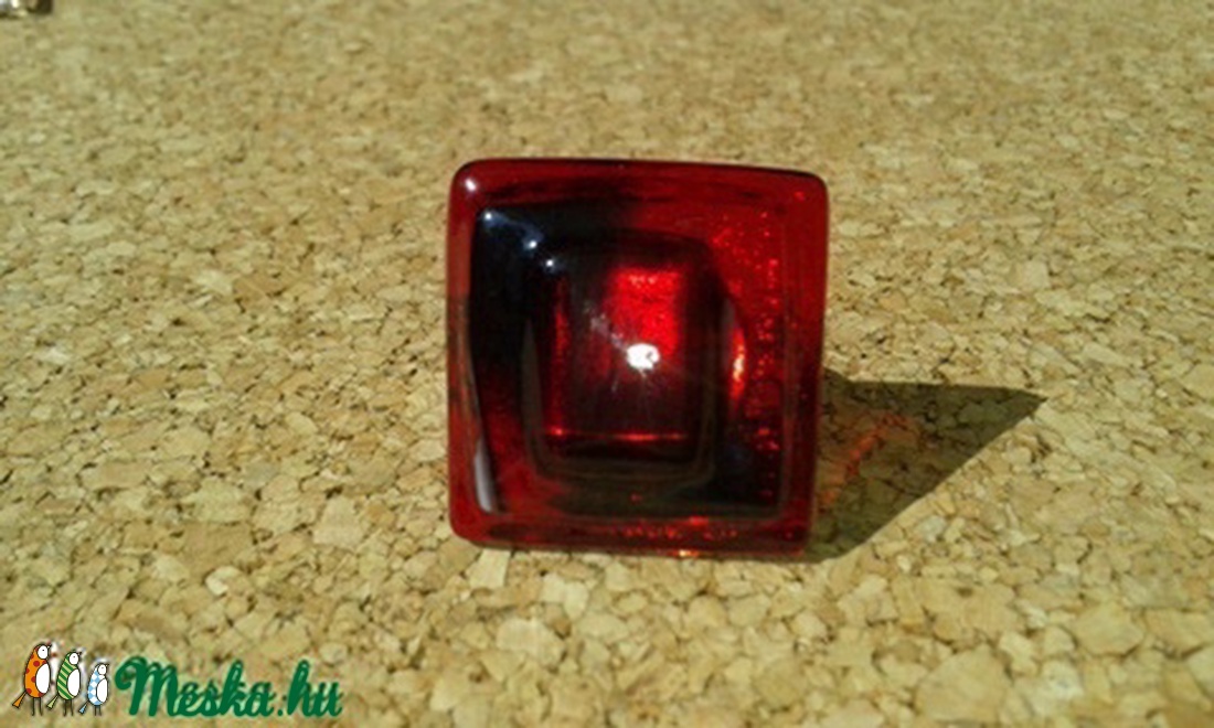 Az örök piros-fekete gyűrű - ékszer - gyűrű - üveglencsés gyűrű - Meska.hu