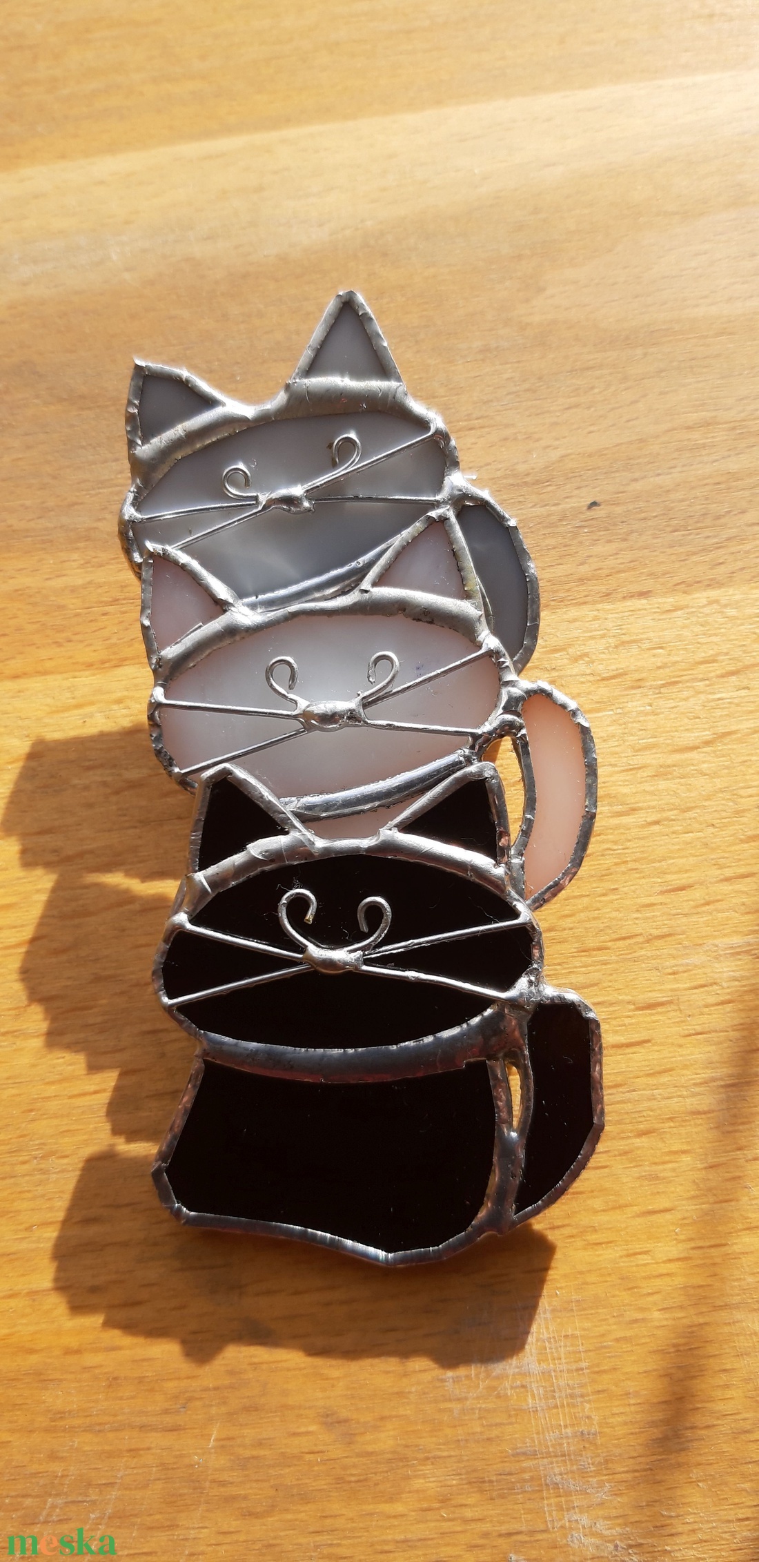 Cicás kitűző - ékszer - kitűző és bross - kitűző - Meska.hu Cicás kitűző - ékszer - kitűző és bross - kitűző - Meska.hu
