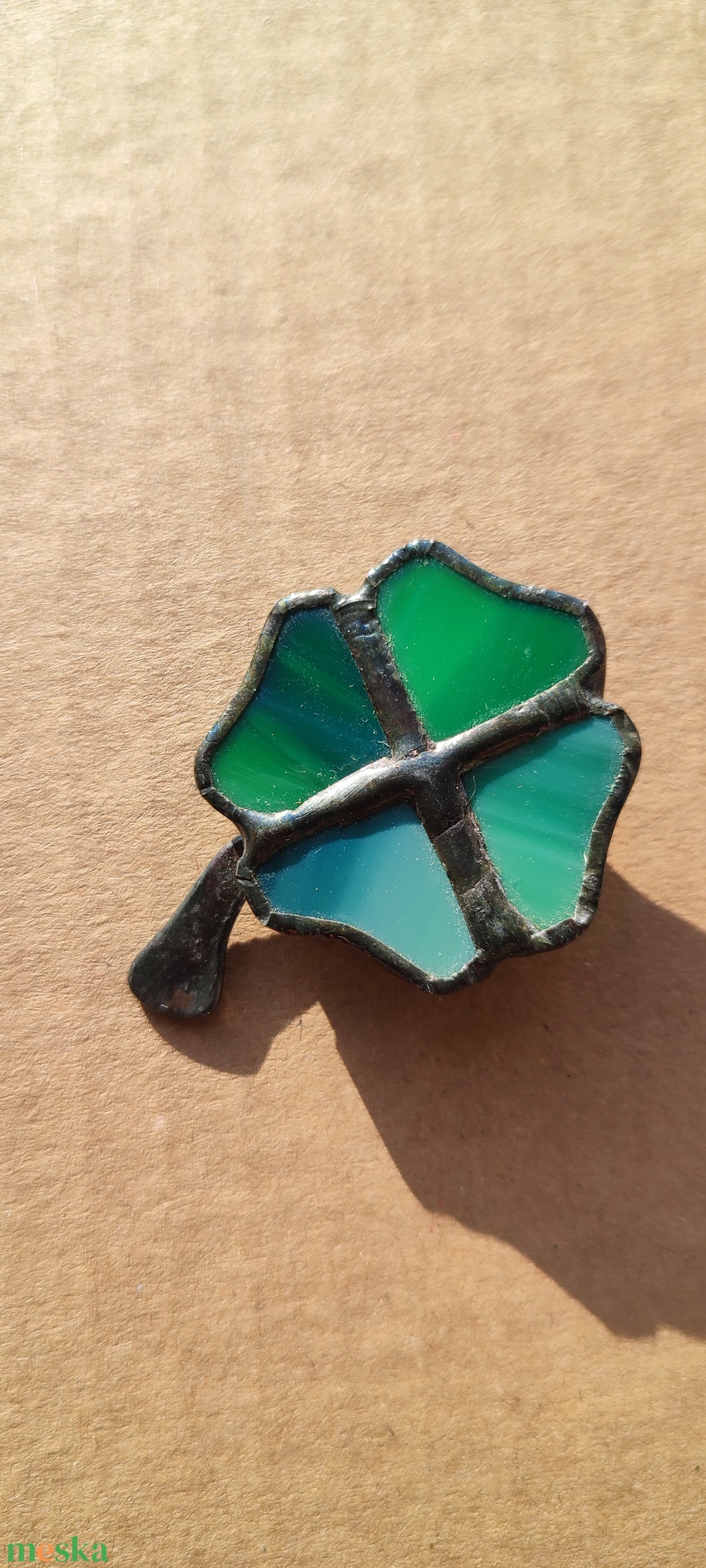 Szerencse kitűző - ékszer - kitűző és bross - Meska.hu