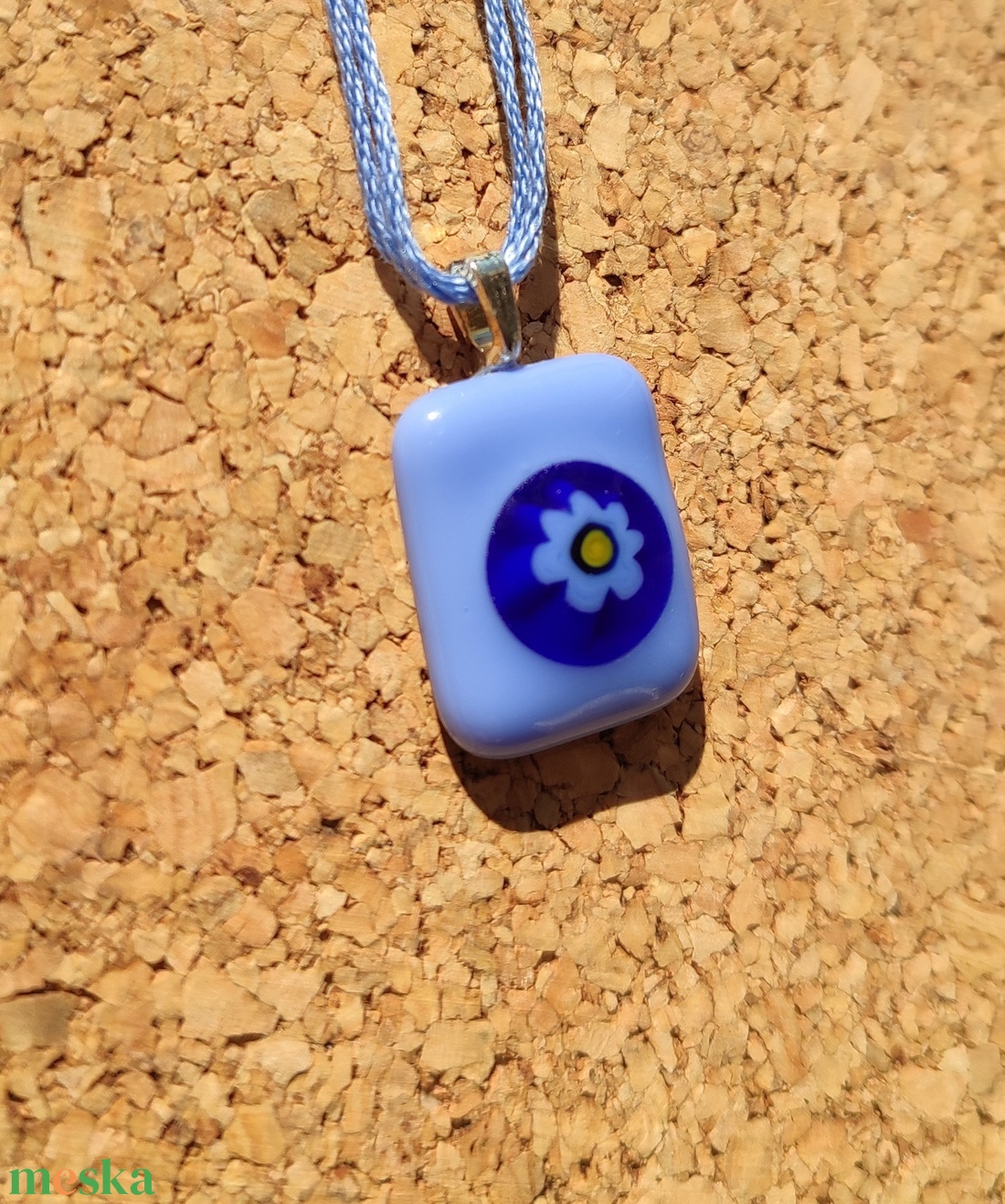 Kék virágos  medál - ékszer - nyaklánc - medál - Meska.hu