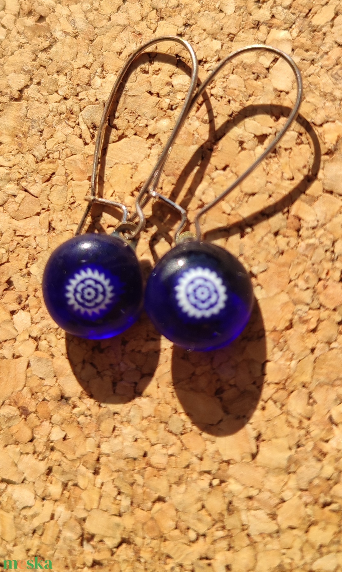 Sötétkék millefiori virágos füli - ékszer - fülbevaló - lógó fülbevaló - Meska.hu