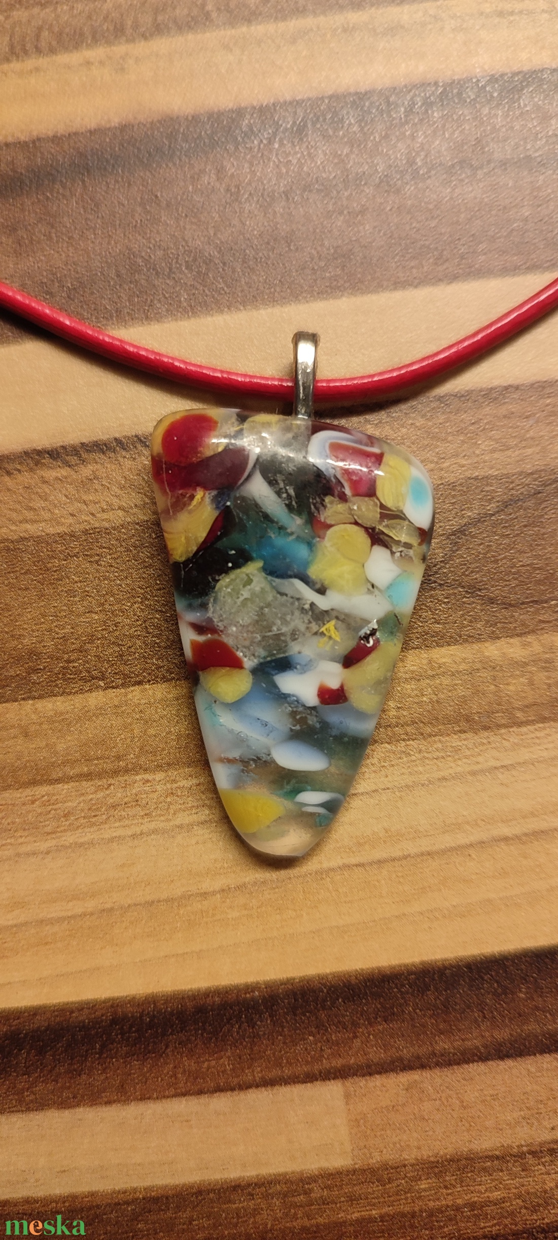 Színes háromszög medál - ékszer - nyaklánc - medál - Meska.hu