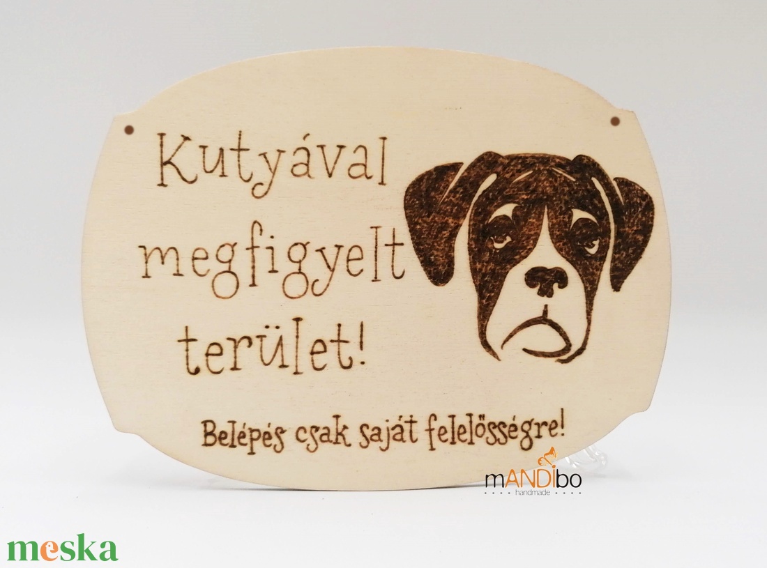 Kutyával megfigyelt terület -  kopogtató - pirogravírozott képecske - otthon & életmód - dekoráció - ajtó- és ablak dekoráció - ajtótábla - Meska.hu