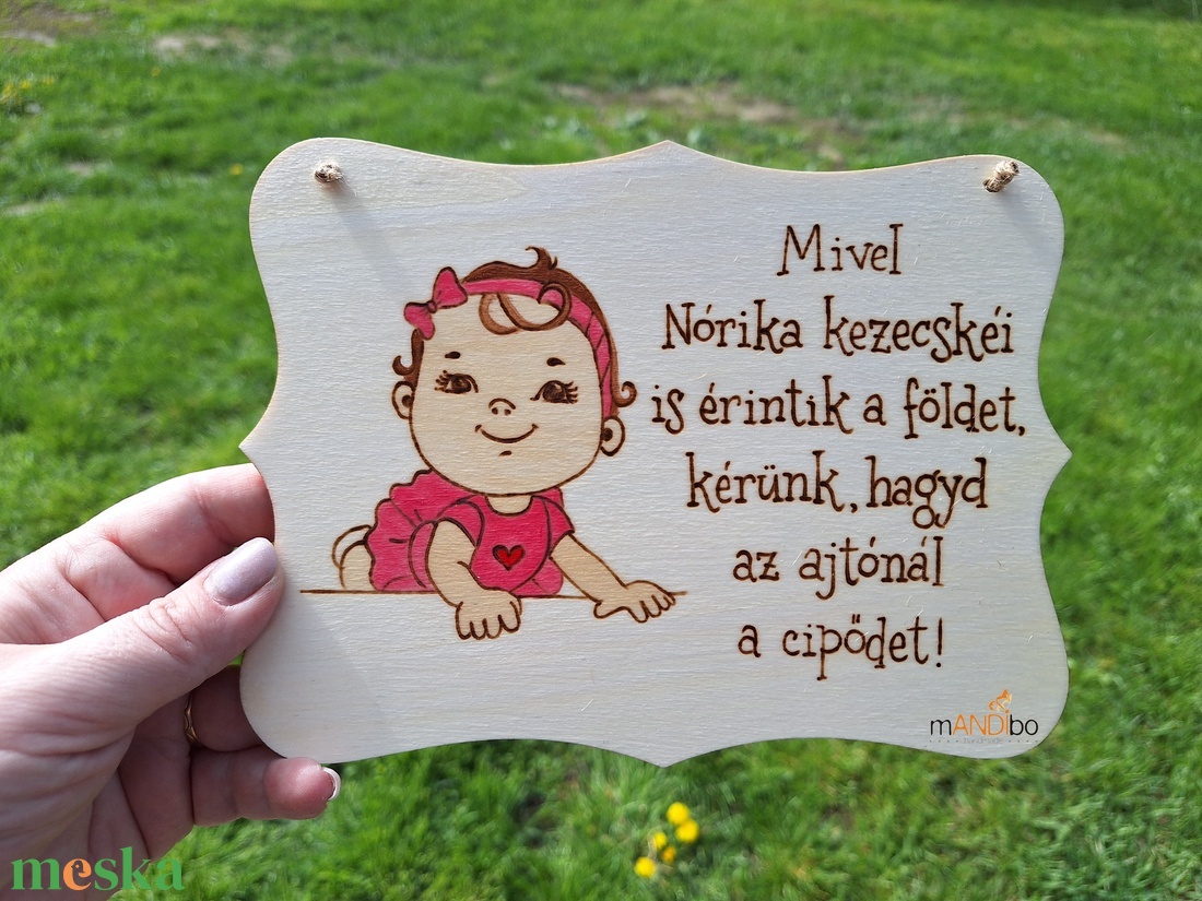 Kisgyerekes szülőknek - vicces pirogravírozott kép  - baba - mama - babaszoba dekoráció - babaszoba kép - Meska.hu