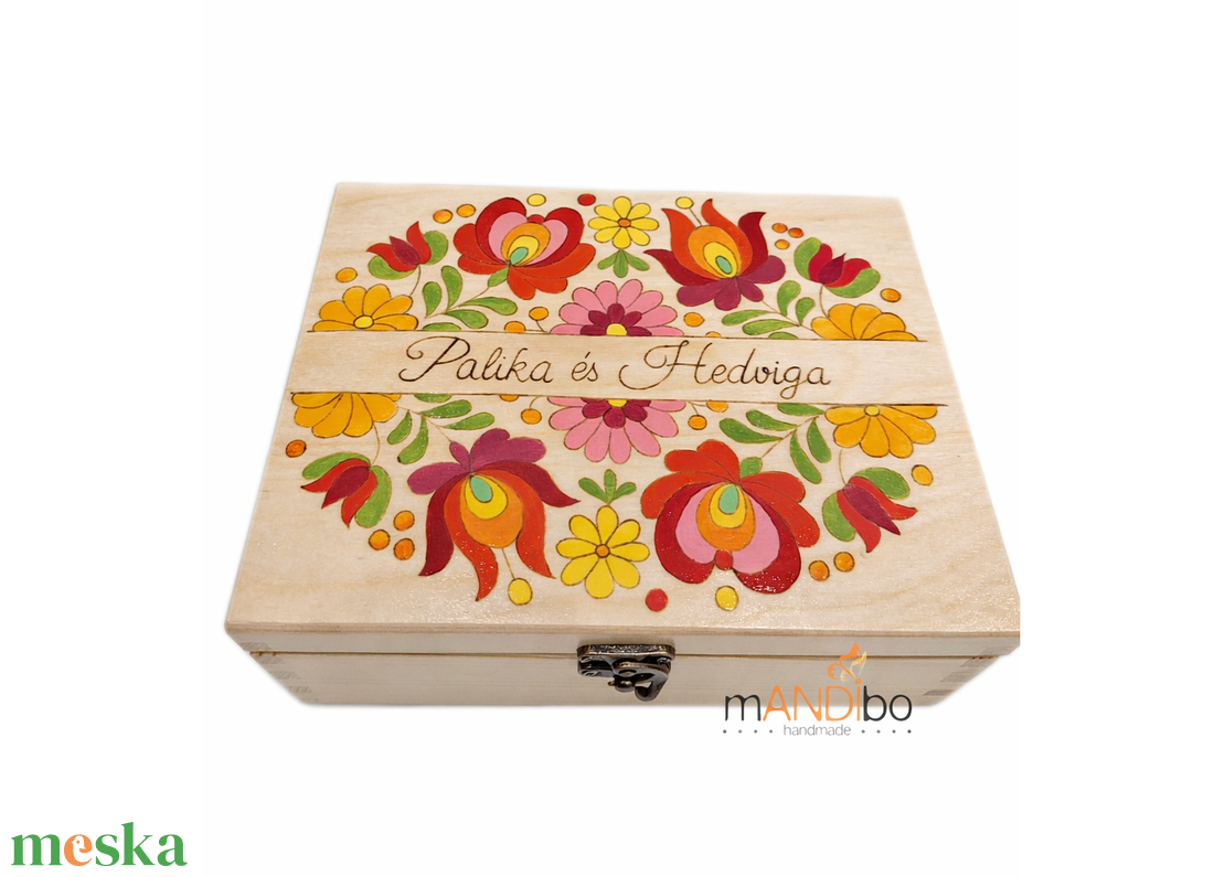 A boldog házasság nélkülözhetetlen kellékei - humoros esküvői ajándék - esküvő - emlék & ajándék - doboz - Meska.hu