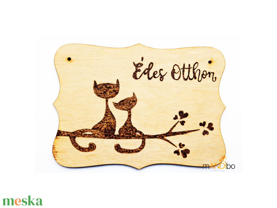 Édes otthon macskás kopogtató - pirogravírozott képecske - otthon & életmód - dekoráció - ajtó- és ablak dekoráció - ajtótábla - Meska.hu
