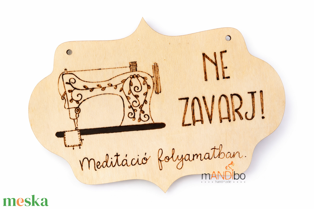 Ne zavarj, meditáció folyamatban - pirogravírozott vicces képecske - otthon & életmód - dekoráció - kép & falikép - táblakép - Meska.hu