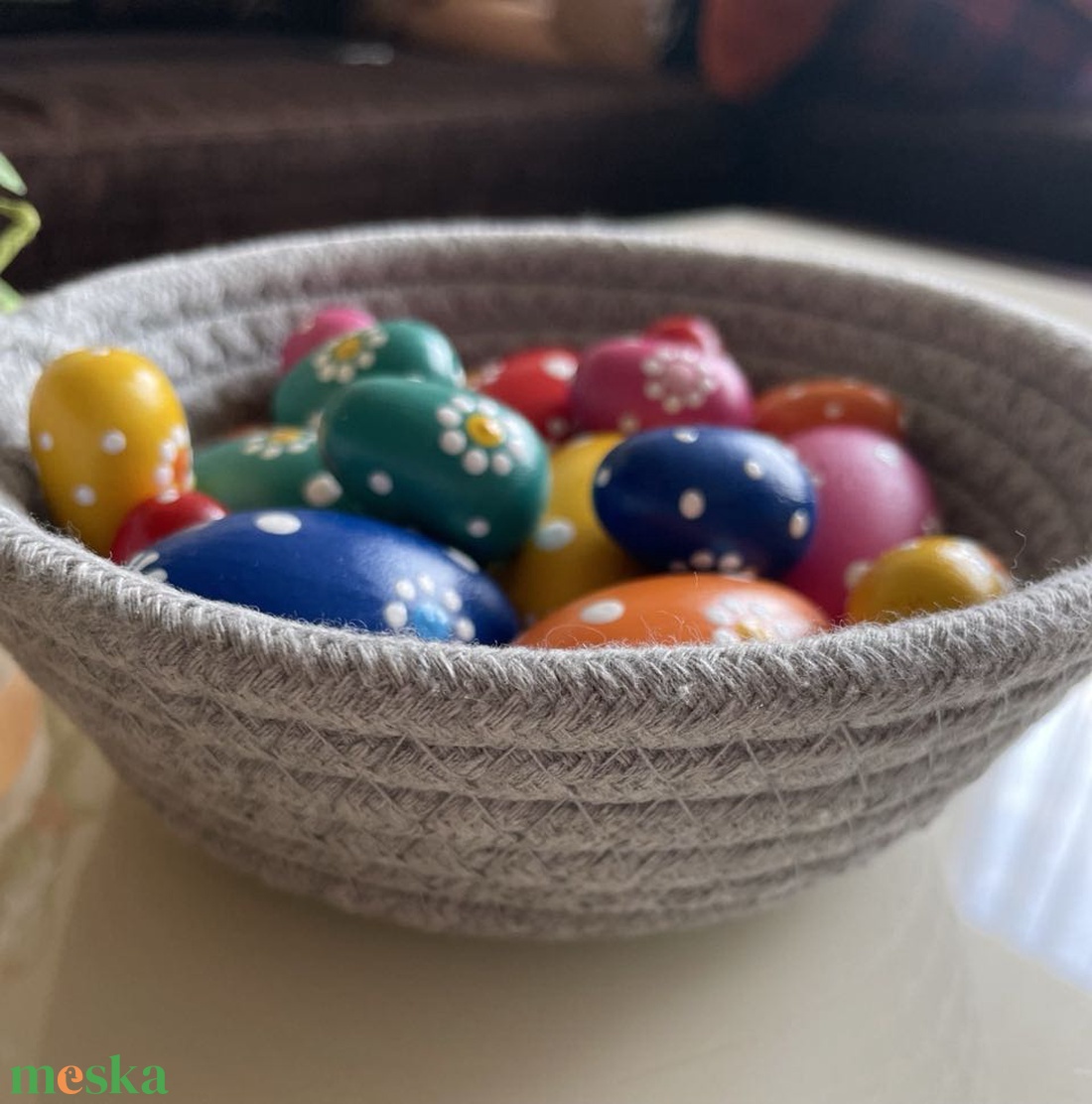 Kosárnyi színes húsvéti tojás - esküvő - dekoráció - asztaldísz - Meska.hu