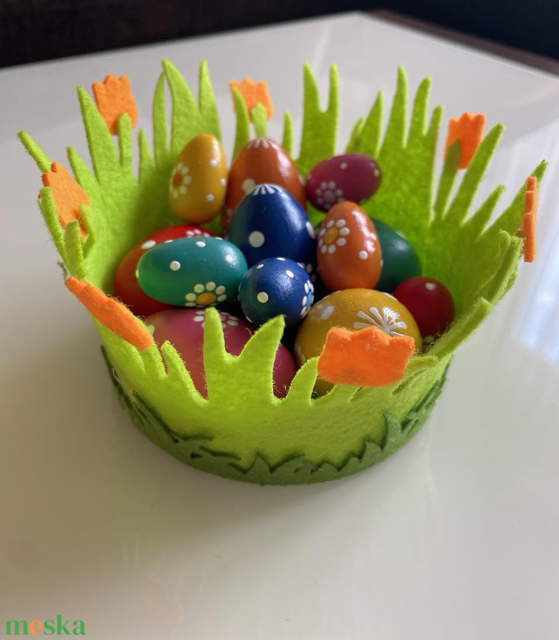 Kosárnyi színes húsvéti tojás - esküvő - dekoráció - asztaldísz - Meska.hu