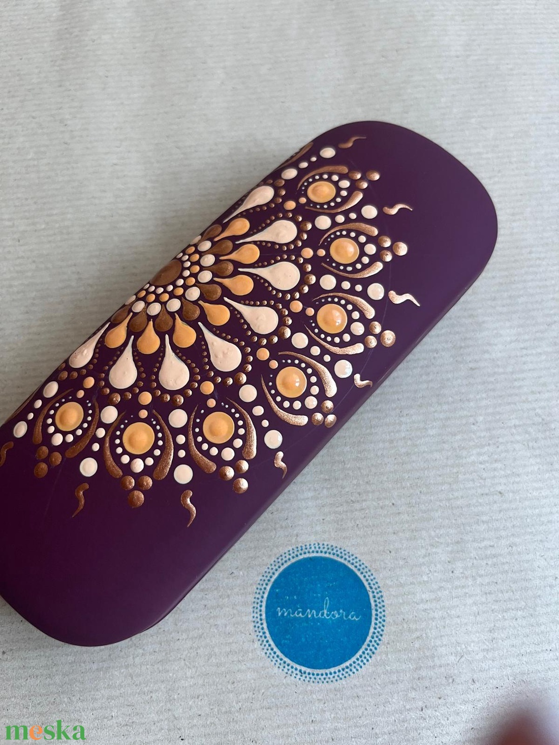 Szemüvegtok pontozott mandala mintával - táska & tok - pénztárca & más tok - szemüvegtok - Meska.hu