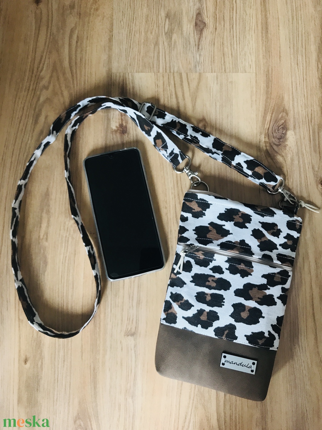 Párducmintás telefon táska - táska & tok - pénztárca & más tok - telefontok - Meska.hu Párducmintás telefon táska - táska & tok - pénztárca & más tok - telefontok - Meska.hu