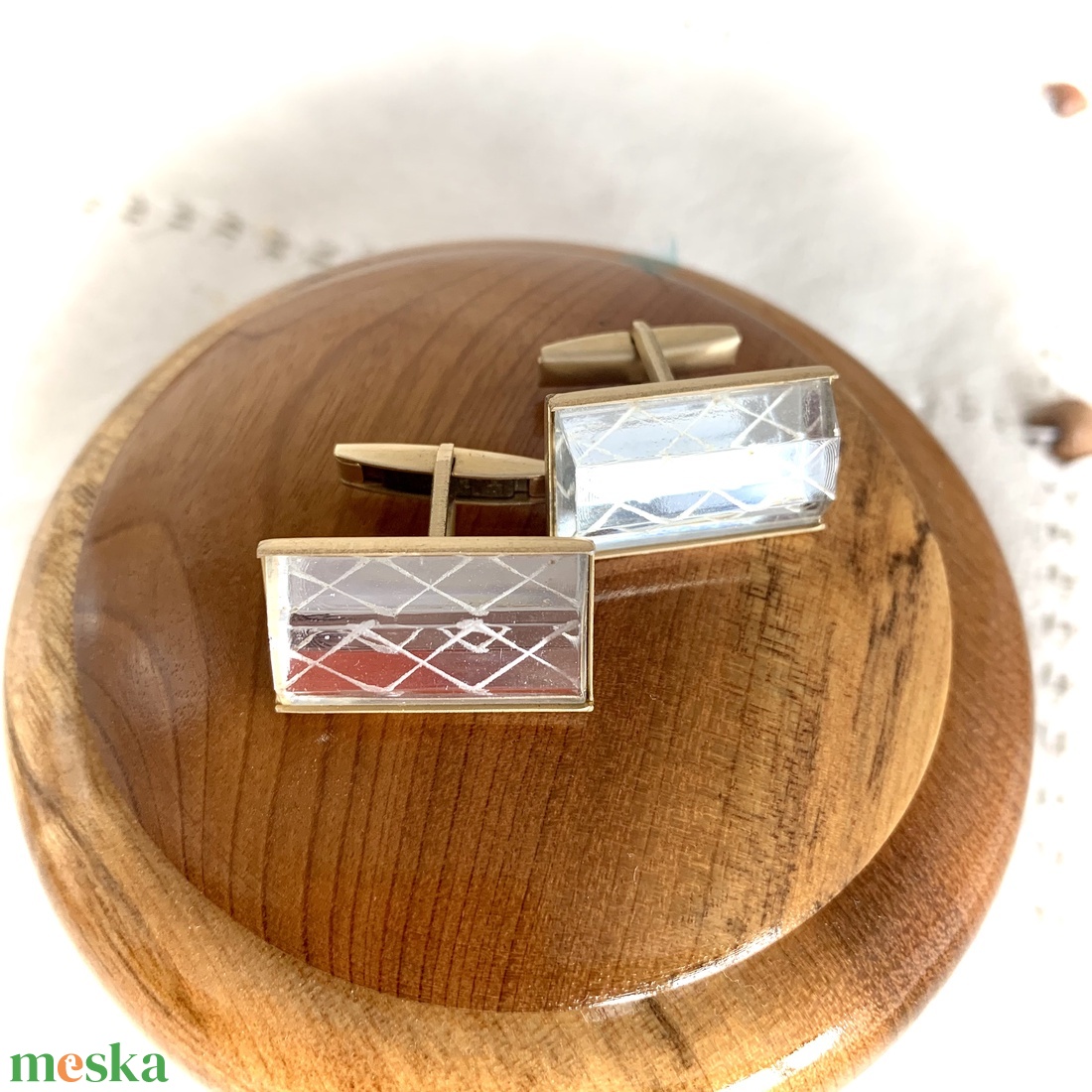 Antik fém mandzsettagomb a '60-as '70-es évekből, retro mandzsetta gomb, vintage mandzsetta, elegáns ajándék férfinak - ékszer - mandzsettagomb és nyakkendőtű - Meska.hu Antik fém mandzsettagomb a '60-as '70-es évekből, retro mandzsetta gomb, vintage mandzsetta, elegáns ajándék férfinak - ékszer - mandzsettagomb és nyakkendőtű - Meska.hu