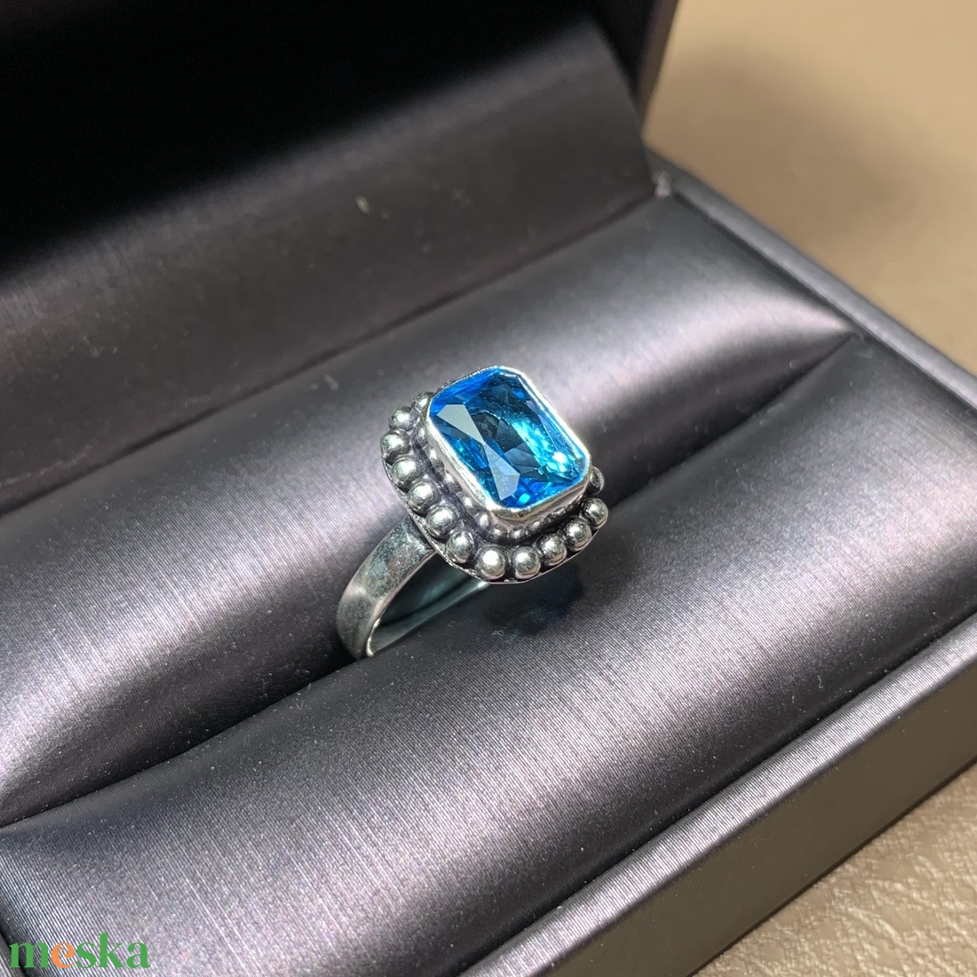 925 ezüst gyűrű kék topáz kővel 6-os méret (16,5 mm átmérő) indiai ezüst gyűrű - ékszer - gyűrű - statement gyűrű - Meska.hu 925 ezüst gyűrű kék topáz kővel 6-os méret (16,5 mm átmérő) indiai ezüst gyűrű - ékszer - gyűrű - statement gyűrű - Meska.hu