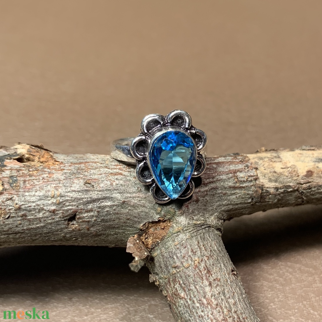 925 ezüst gyűrű kék topáz kővel 7-es  méret (17 mm átmérő) indiai ezüst gyűrű - ékszer - gyűrű - statement gyűrű - Meska.hu