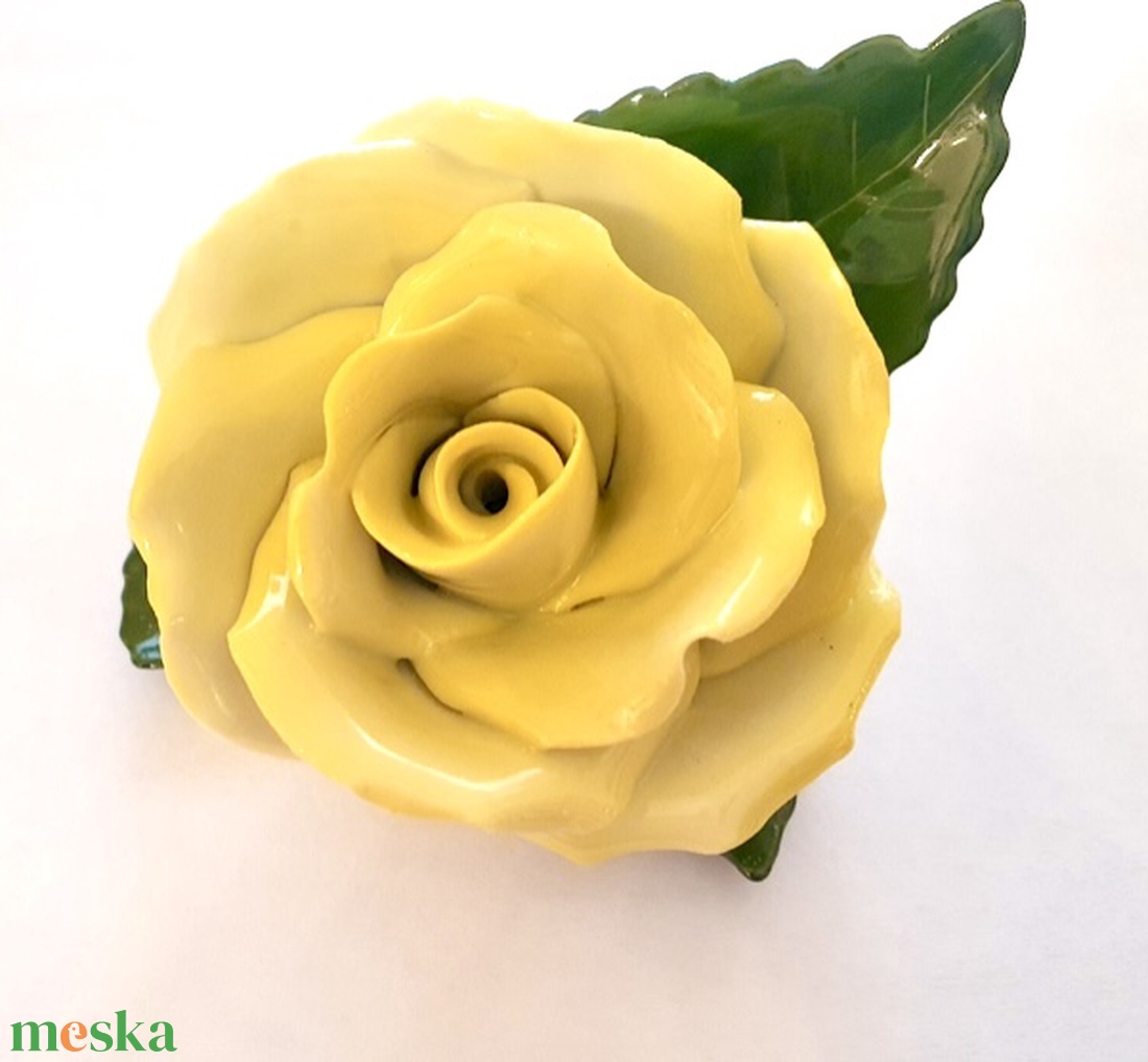 Antik Herendi rózsa, sárga porcelán tearózsa Herend, hibátlan! Asztaldísz romantikus tárgy virág - otthon & életmód - dekoráció - dísztárgy - Meska.hu Antik Herendi rózsa, sárga porcelán tearózsa Herend, hibátlan! Asztaldísz romantikus tárgy virág - otthon & életmód - dekoráció - dísztárgy - Meska.hu