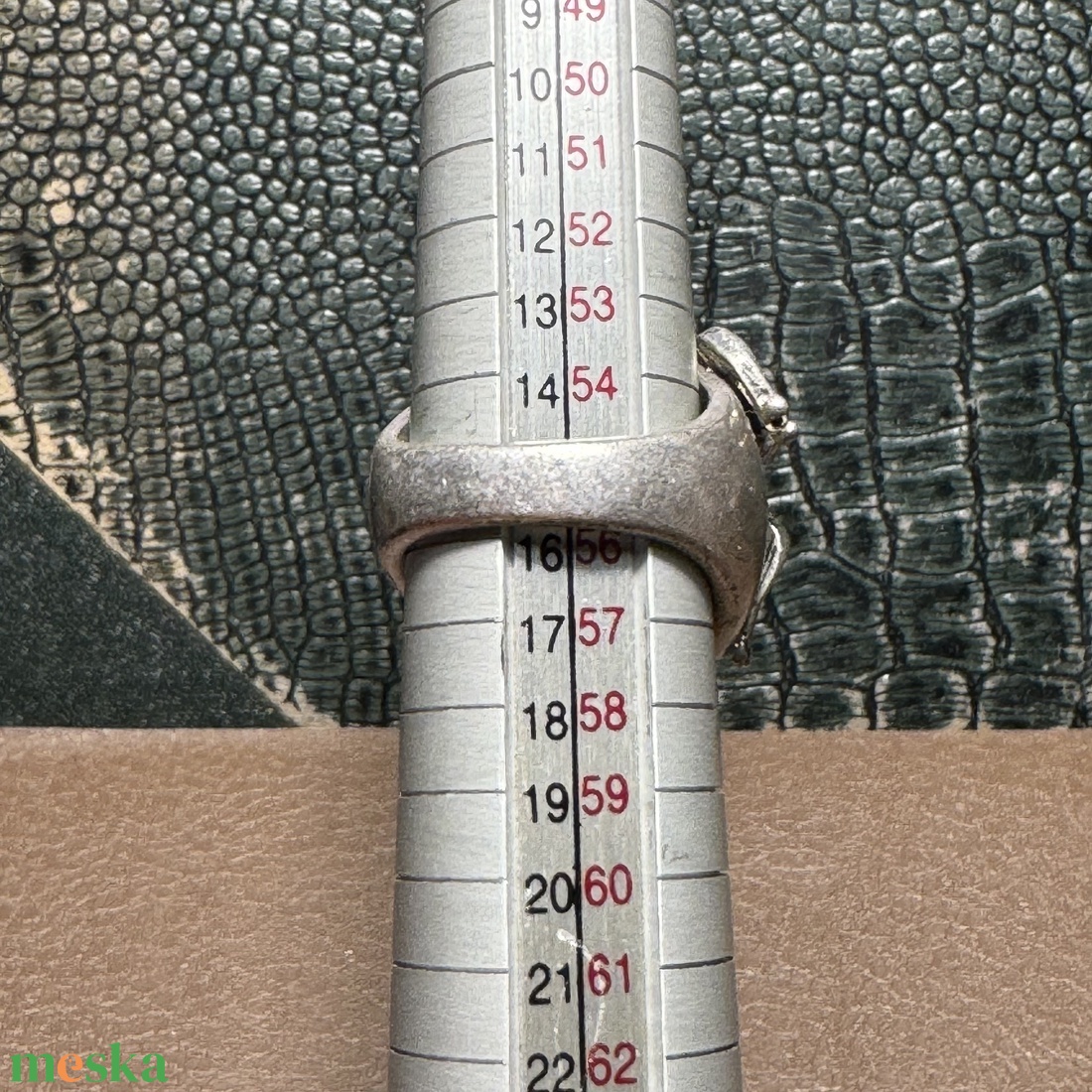 BÉKA Modern nagy kristály gyűrű, béka statement gyűrű, csillogó alkalmi kristály ékszer: 55 mm körméret - ékszer - gyűrű - statement gyűrű - Meska.hu BÉKA Modern nagy kristály gyűrű, béka statement gyűrű, csillogó alkalmi kristály ékszer: 55 mm körméret - ékszer - gyűrű - statement gyűrű - Meska.hu