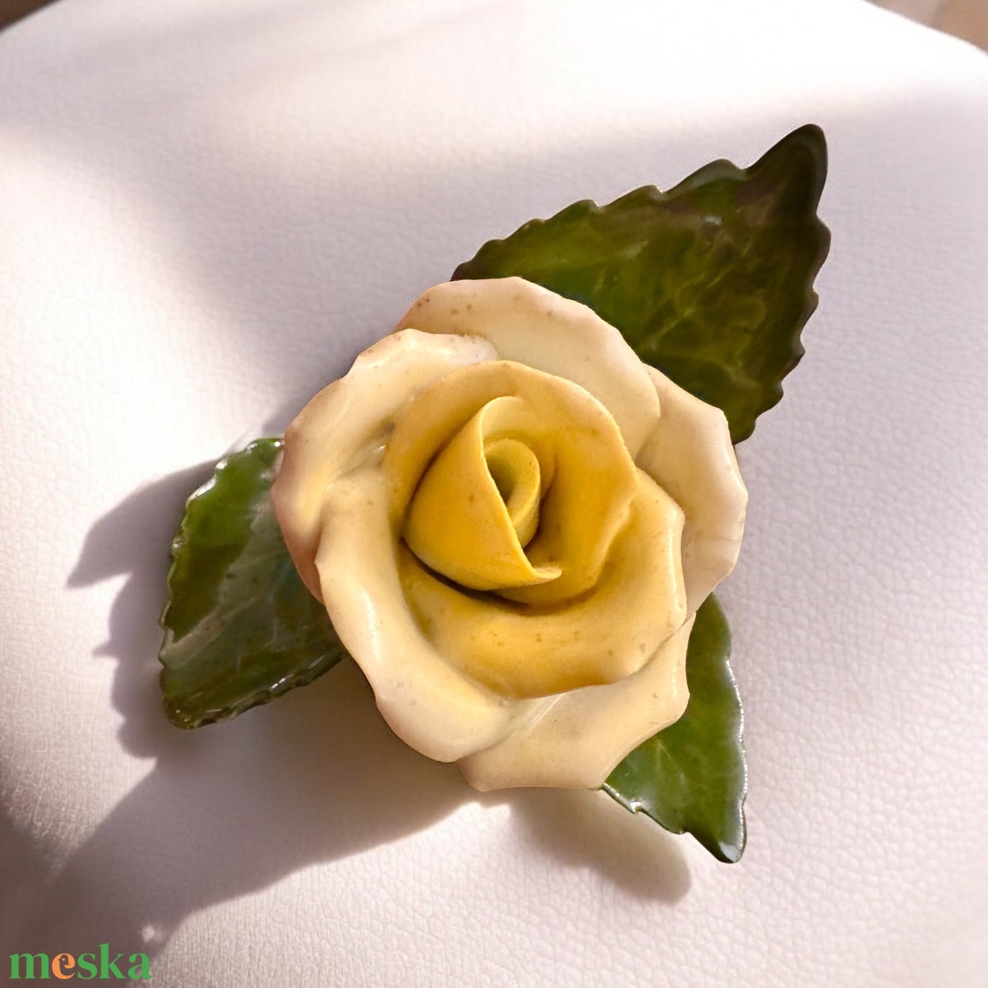 Antik Herendi rózsa, sárga porcelán tearózsa Herend, hibátlan! Asztaldísz romantikus tárgy virág - otthon & életmód - dekoráció - dísztárgy - Meska.hu Antik Herendi rózsa, sárga porcelán tearózsa Herend, hibátlan! Asztaldísz romantikus tárgy virág - otthon & életmód - dekoráció - dísztárgy - Meska.hu