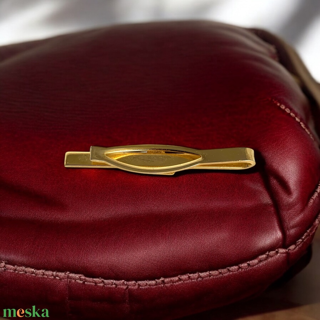 Nyakkendőtű, különleges egyedi retro fém nyakkendő tű a '60-as '70-es évekből, elegáns férfi ajándék, nyakkendő csipesz - ékszer - mandzsettagomb és nyakkendőtű - Meska.hu Nyakkendőtű, különleges egyedi retro fém nyakkendő tű a '60-as '70-es évekből, elegáns férfi ajándék, nyakkendő csipesz - ékszer - mandzsettagomb és nyakkendőtű - Meska.hu