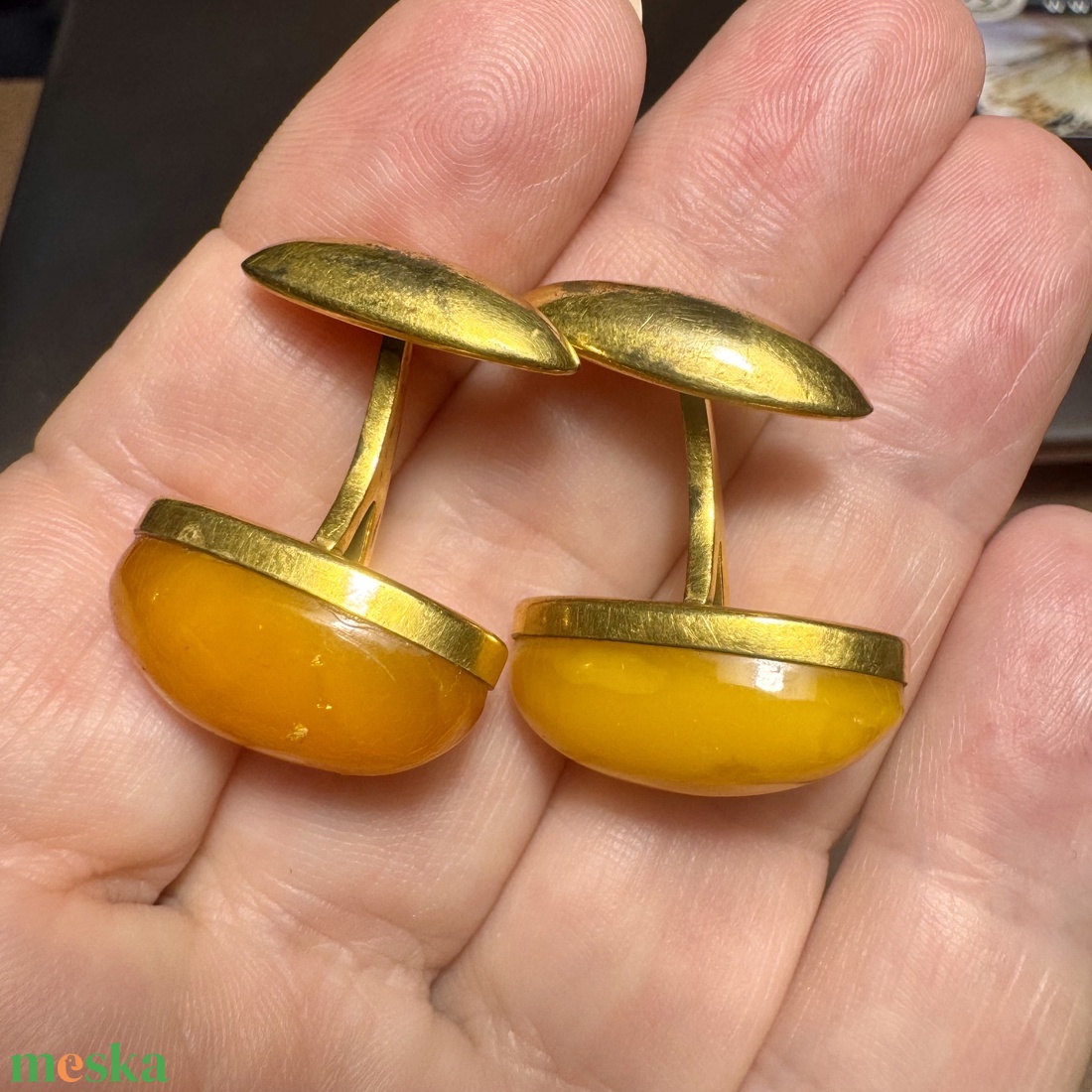 Aranyozott ezüst balti borostyán vintage mandzsettagomb elegáns mandzsetta 60as évekből, férfi ajándék mandzsetta gomb - ékszer - mandzsettagomb és nyakkendőtű - Meska.hu Aranyozott ezüst balti borostyán vintage mandzsettagomb elegáns mandzsetta 60as évekből, férfi ajándék mandzsetta gomb - ékszer - mandzsettagomb és nyakkendőtű - Meska.hu