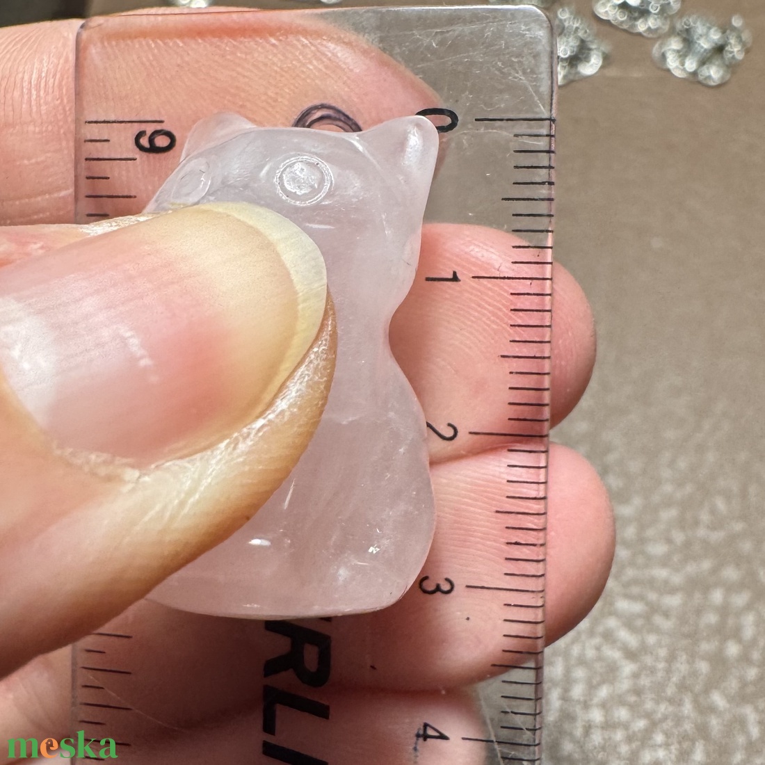 Rózsakvarc cica, kézzel faragott 3 cm -es drágakő macska, faragott ásvány cica gyógyhatással! Kristály macska rózsaszín - otthon & életmód - kisállatoknak - cicáknak & macskáknak - Meska.hu