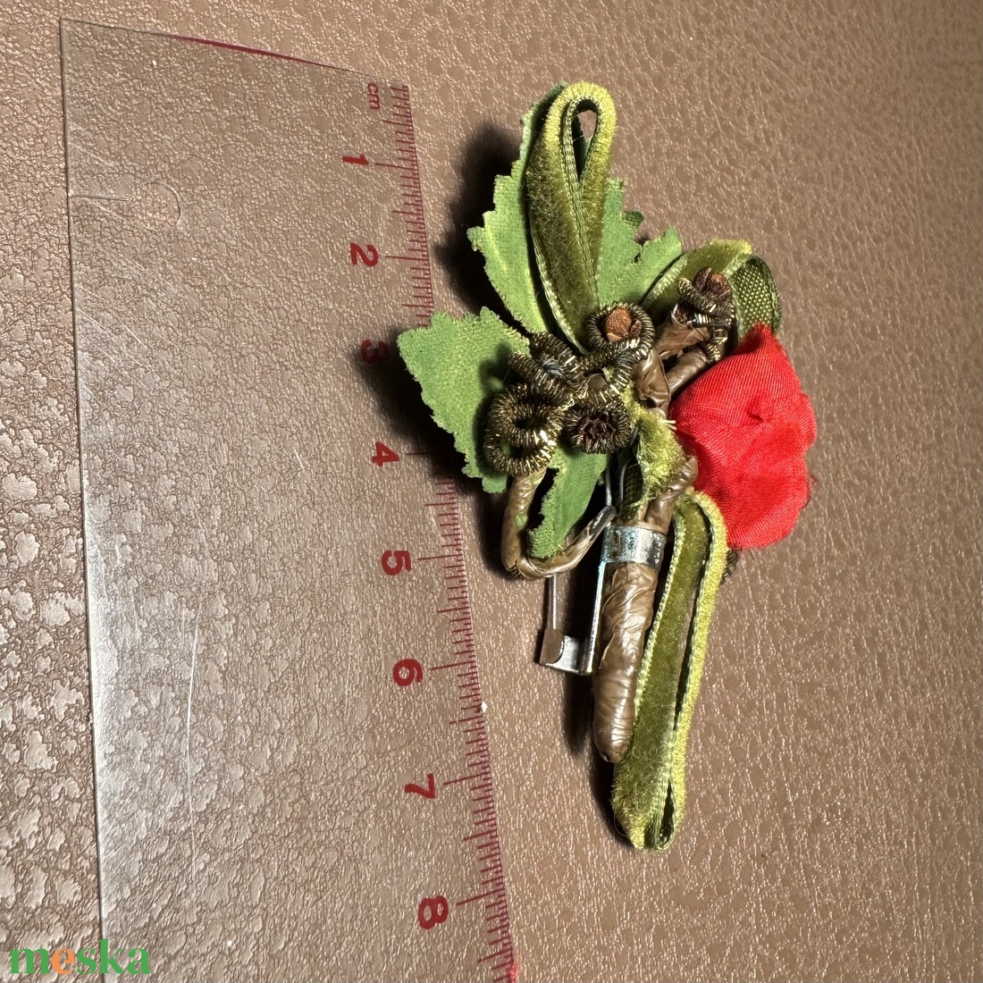 Régi rózsás bross kitűző, vintage bross kabátra, blúzra, zakóra kb. 8 cm retro virágos bross - ékszer - kitűző és bross - Meska.hu