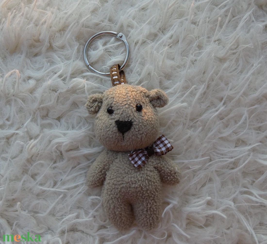 Macis kulcstartó - táska & tok - kulcstartó & táskadísz - kulcstartó - Meska.hu