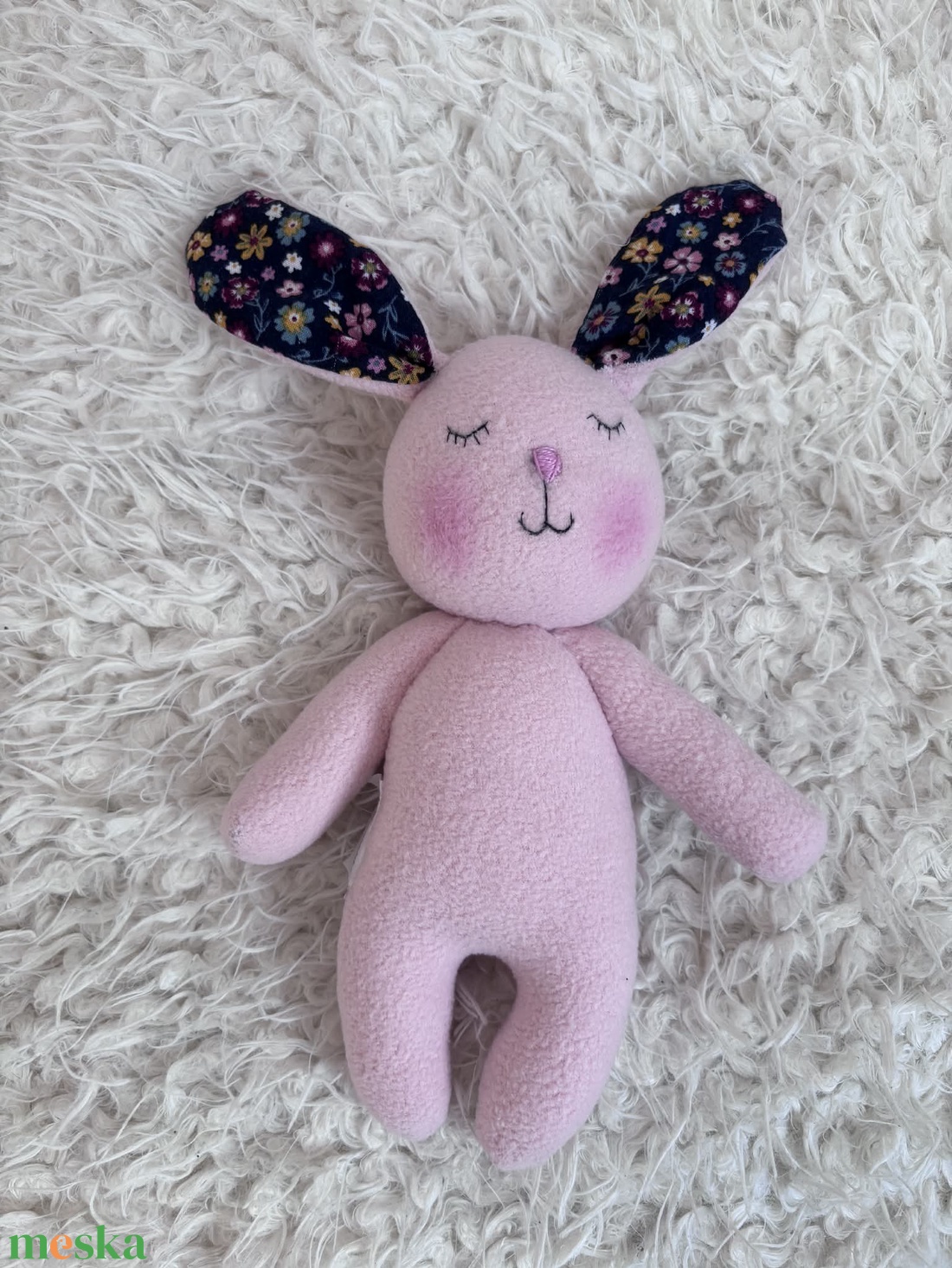 Nyuszika 3.alvótárs -  - Meska.hu