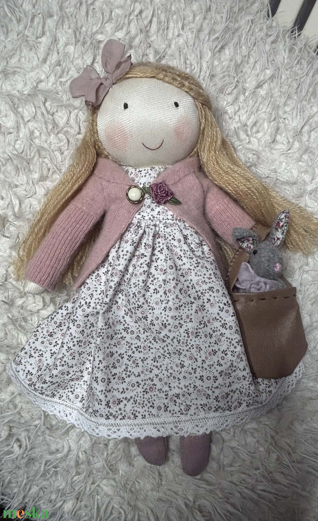 Szofi öltöztetős baba - játék & sport - 3 éves kor alattiaknak - alvóka & rongyi - Meska.hu