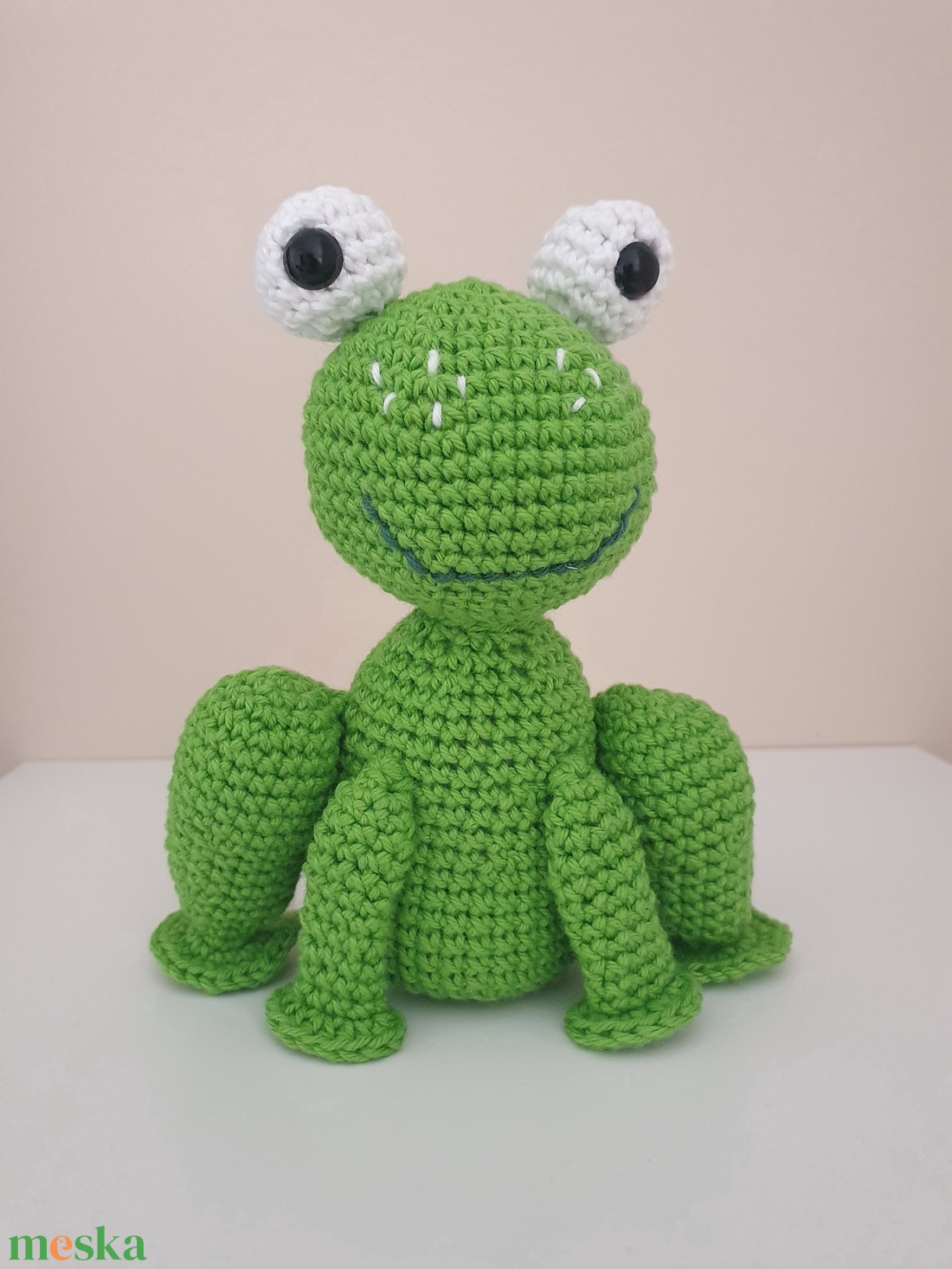 Horgolt béka - játék & sport - plüssállat & játékfigura - béka - Meska.hu