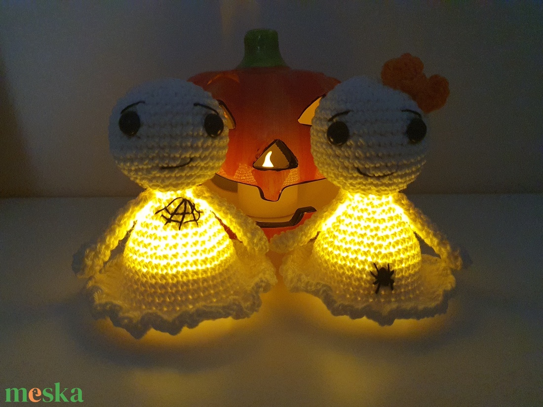Horgolt szellem - otthon & életmód - dekoráció - halloween - halloweeni dekoráció - Meska.hu