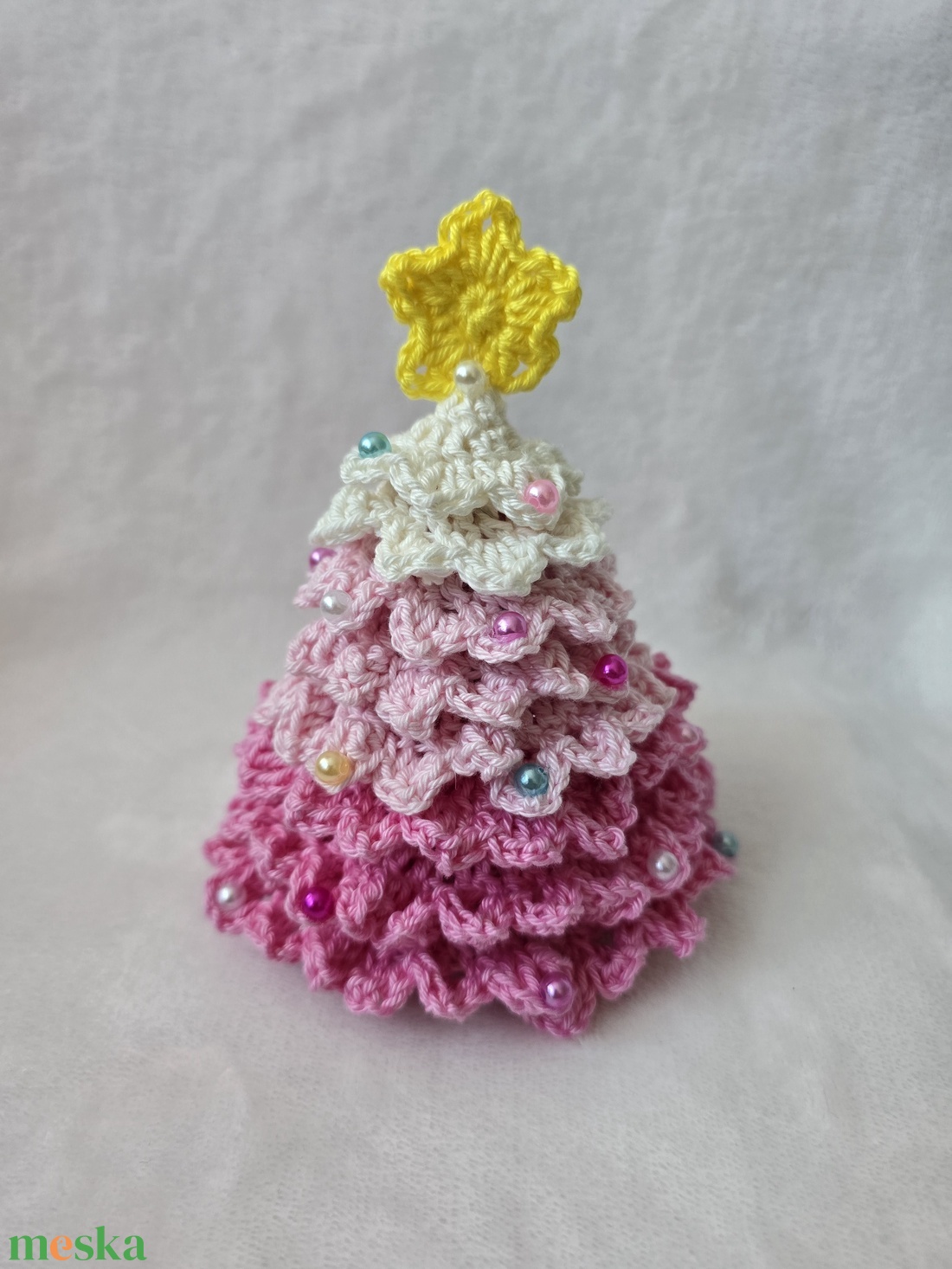 Horgolt világító karácsonyfa - karácsony - karácsonyi lakásdekoráció - karácsonyfa, grincsfa - Meska.hu