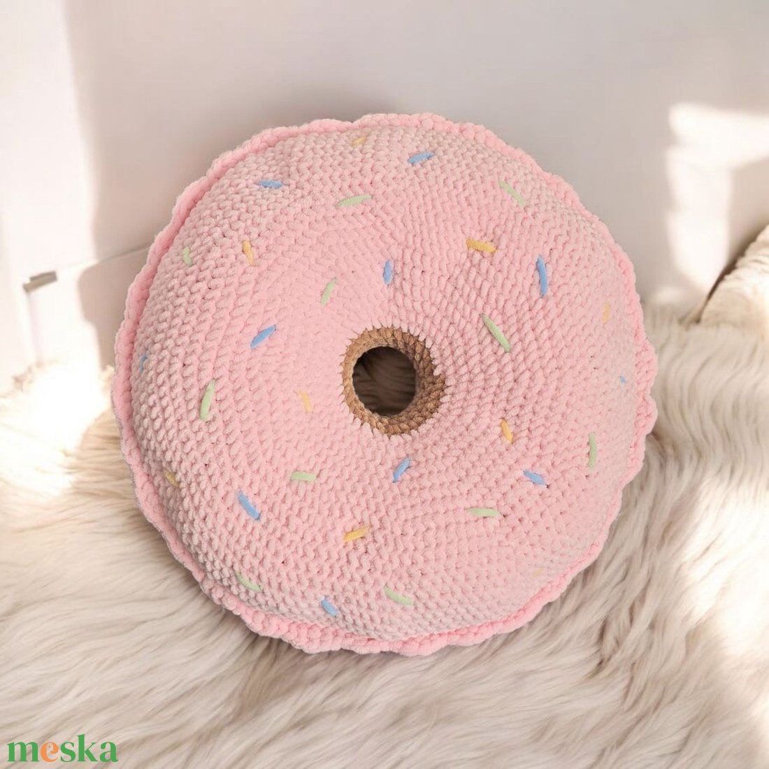 Horgolt fánk párna - otthon & életmód - babaszoba, gyerekszoba - gyerek díszpárna - Meska.hu Horgolt fánk párna - otthon & életmód - babaszoba, gyerekszoba - gyerek díszpárna - Meska.hu