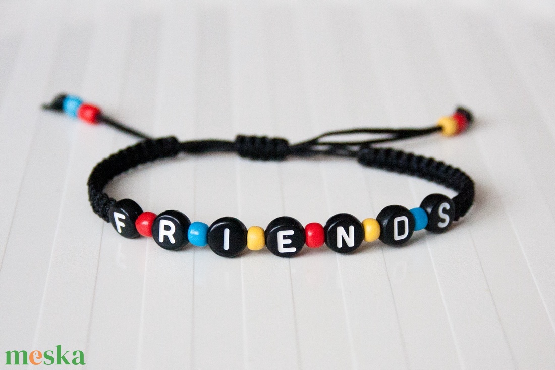 Fonott makramé karkötő - Friends - Jó barátok - ékszer - karkötő - fonott karkötő - Meska.hu Fonott makramé karkötő - Friends - Jó barátok - ékszer - karkötő - fonott karkötő - Meska.hu