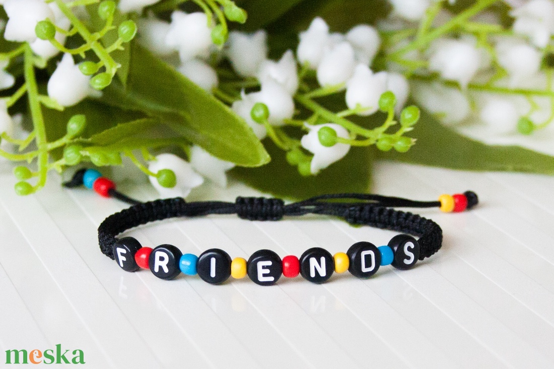 Fonott makramé karkötő - Friends - Jó barátok - ékszer - karkötő - fonott karkötő - Meska.hu Fonott makramé karkötő - Friends - Jó barátok - ékszer - karkötő - fonott karkötő - Meska.hu