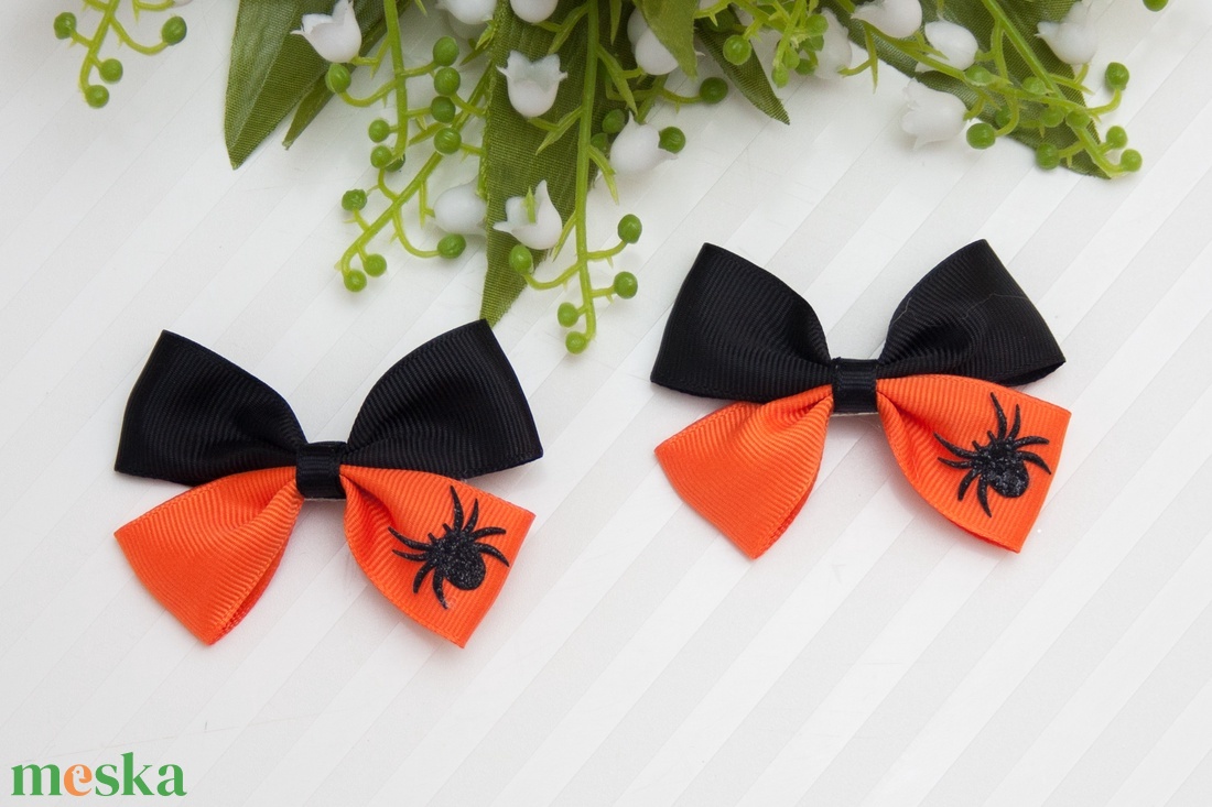 Fekete/narancssárga masnis hajcsat Halloweenre - otthon & életmód - dekoráció - halloween - halloweeni jelmez és kiegészítők - Meska.hu Fekete/narancssárga masnis hajcsat Halloweenre - otthon & életmód - dekoráció - halloween - halloweeni jelmez és kiegészítők - Meska.hu