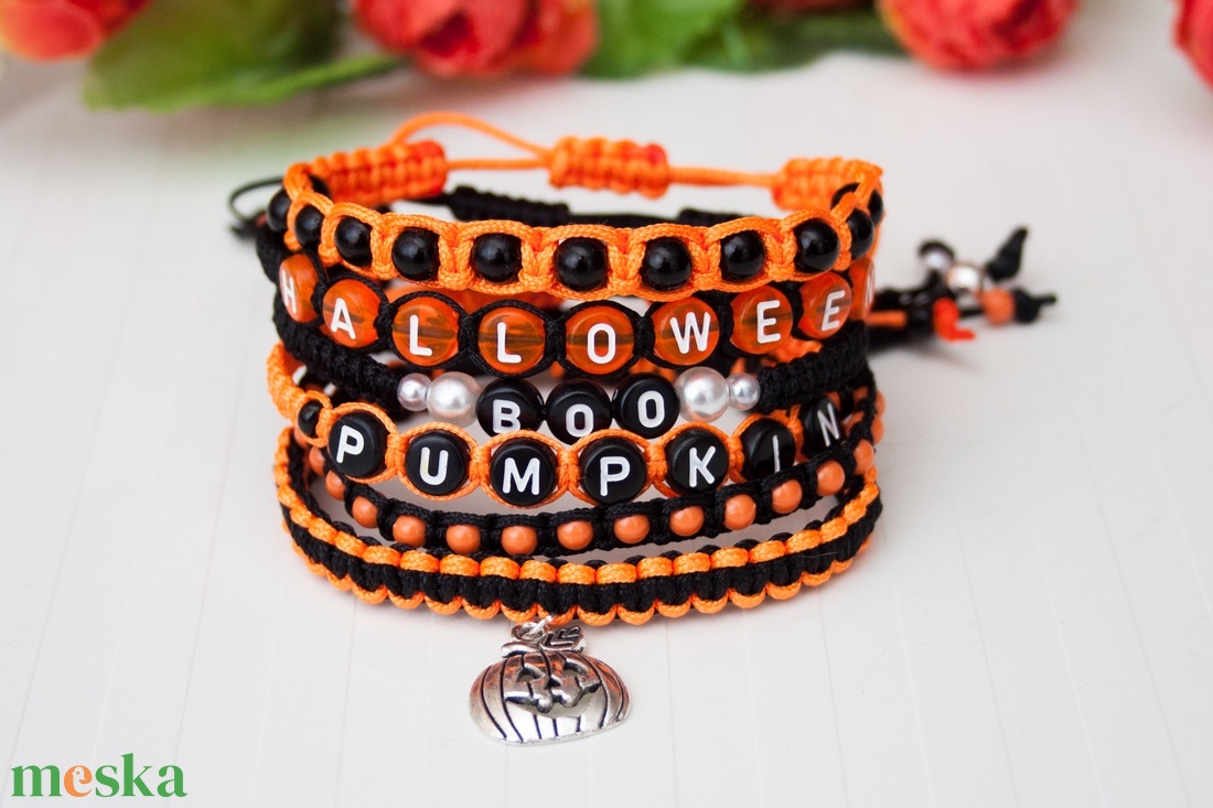 Fonott makramé karkötő - Halloween fekete/narancssárga - otthon & életmód - dekoráció - halloween - halloweeni ékszerek - Meska.hu Fonott makramé karkötő - Halloween fekete/narancssárga - otthon & életmód - dekoráció - halloween - halloweeni ékszerek - Meska.hu