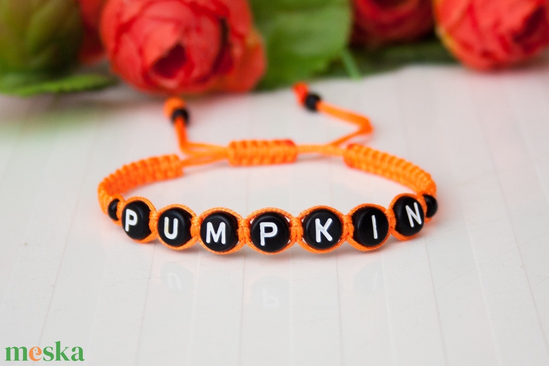 Fonott makramé karkötő - Halloween Pumpkin fekete/narancssárga - otthon & életmód - dekoráció - halloween - halloweeni ékszerek - Meska.hu Fonott makramé karkötő - Halloween Pumpkin fekete/narancssárga - otthon & életmód - dekoráció - halloween - halloweeni ékszerek - Meska.hu