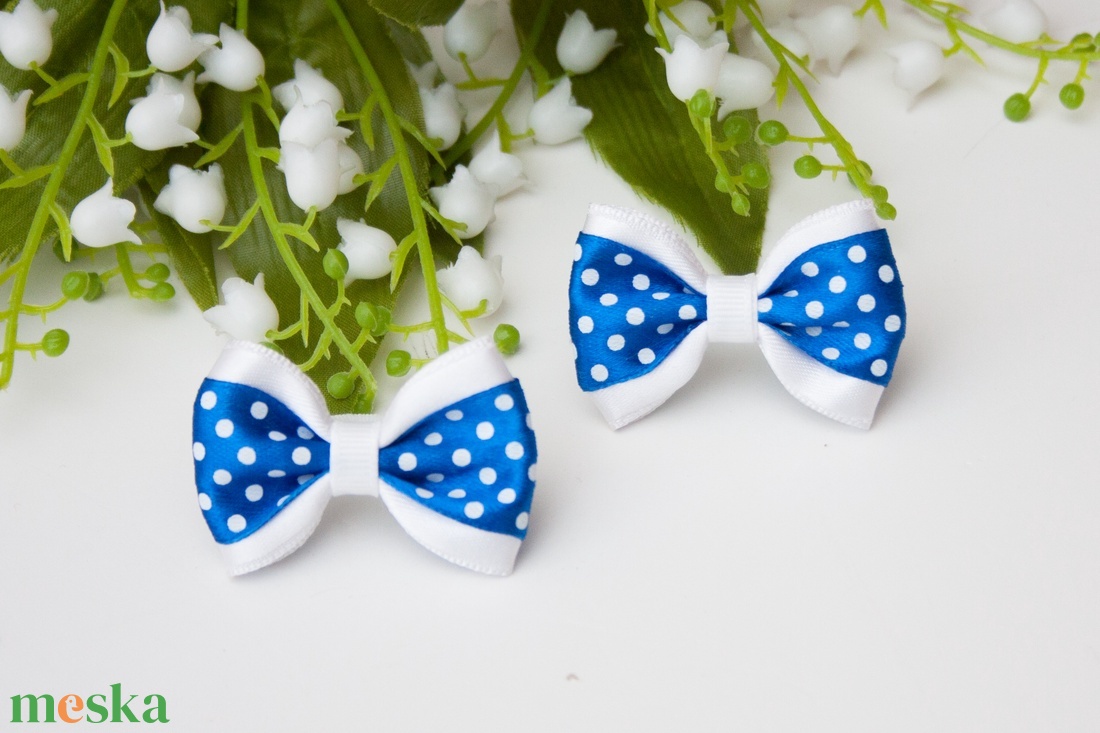 Masnis hajgumi - Fehér kék pöttyös - ruha & divat - hajdísz & hajcsat - hajgumi - Meska.hu