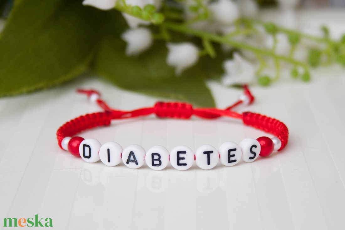 Fonott makramé karkötő - Egészségügyi információs karkötő - Diabetes cukorbetegek részére - ékszer - karkötő - fonott karkötő - Meska.hu Fonott makramé karkötő - Egészségügyi információs karkötő - Diabetes cukorbetegek részére - ékszer - karkötő - fonott karkötő - Meska.hu