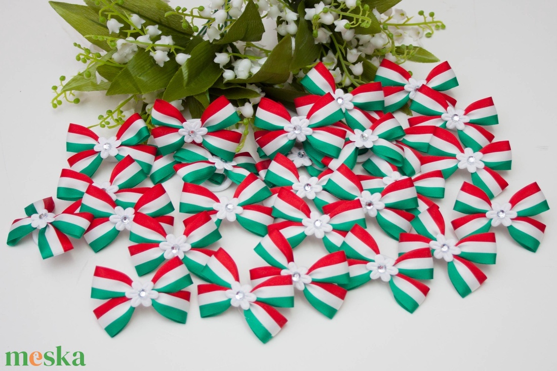 Nemzeti színű masnis hajgumi 14 pár - Piros, fehér, zöld - hhajnalka20 részére - ruha & divat - hajdísz & hajcsat - hajgumi - Meska.hu Nemzeti színű masnis hajgumi 14 pár - Piros, fehér, zöld - hhajnalka20 részére - ruha & divat - hajdísz & hajcsat - hajgumi - Meska.hu